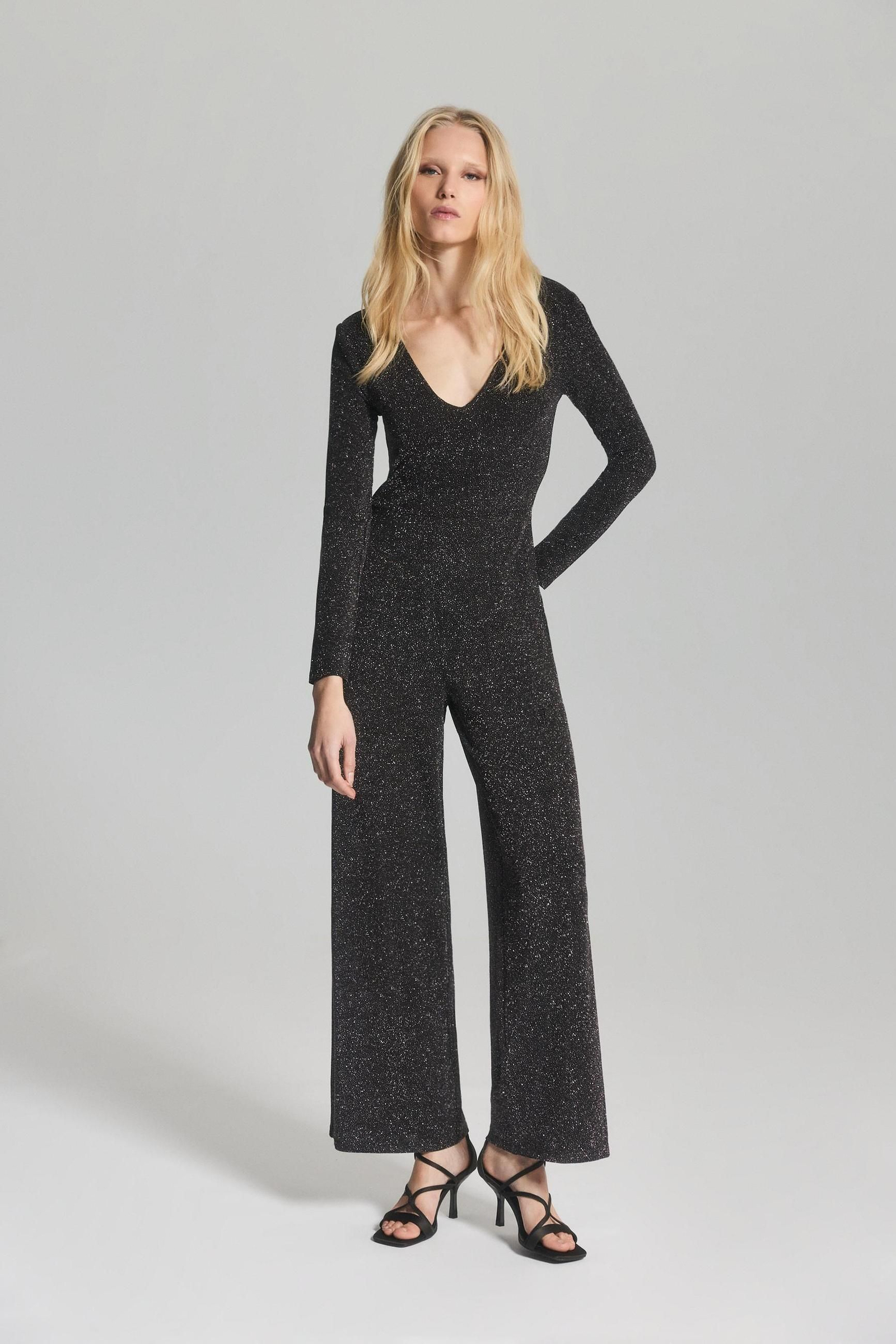 Mono negro con brillo de Lefties.