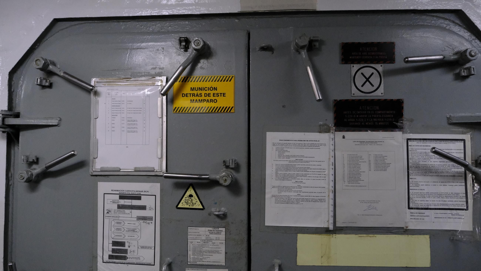 La Fragata Navarra de la Armada Española, visita Almería, en imágenes