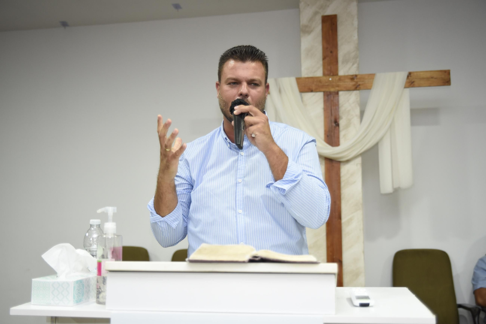 Las fotos de la misa cantada de la iglesia evangélica Ebenezer de La Línea