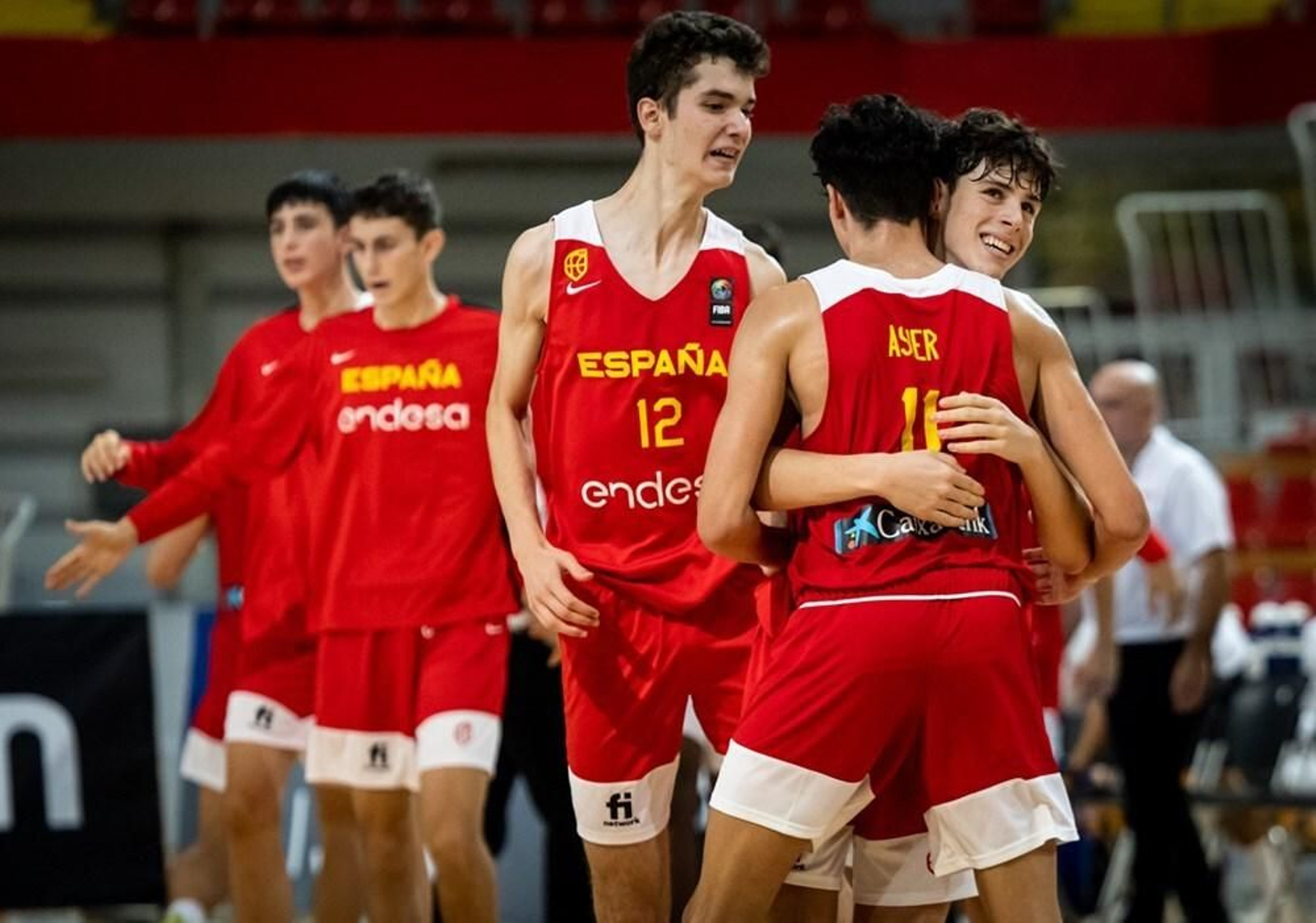 Las fotos de la exhibición de Mario Saint-Supéry ante Eslovenia