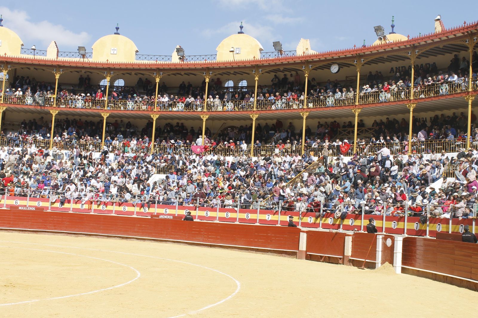 Festejo taurino de marzo en Almería.