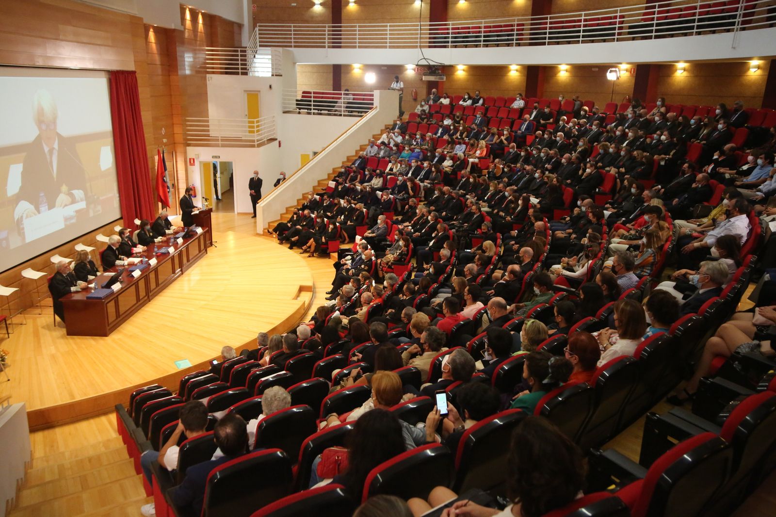 Vista general del aula magna de la Facultad de Derecho de la UMA, donde se ha celebrado el acto.
