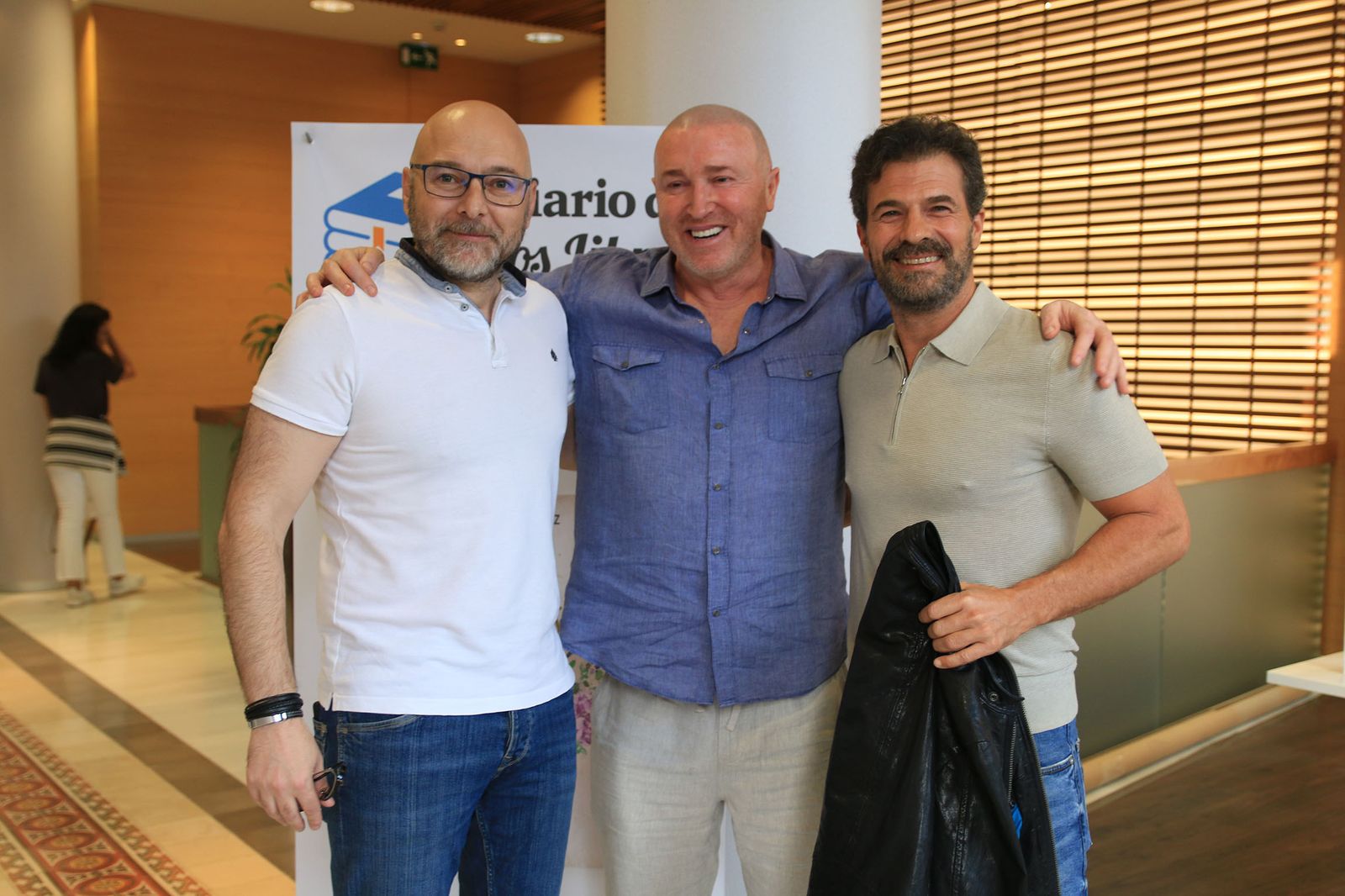 Diario de los Libros, con Fernando J. Múñez y su novela 'Antes se secará al tierra'