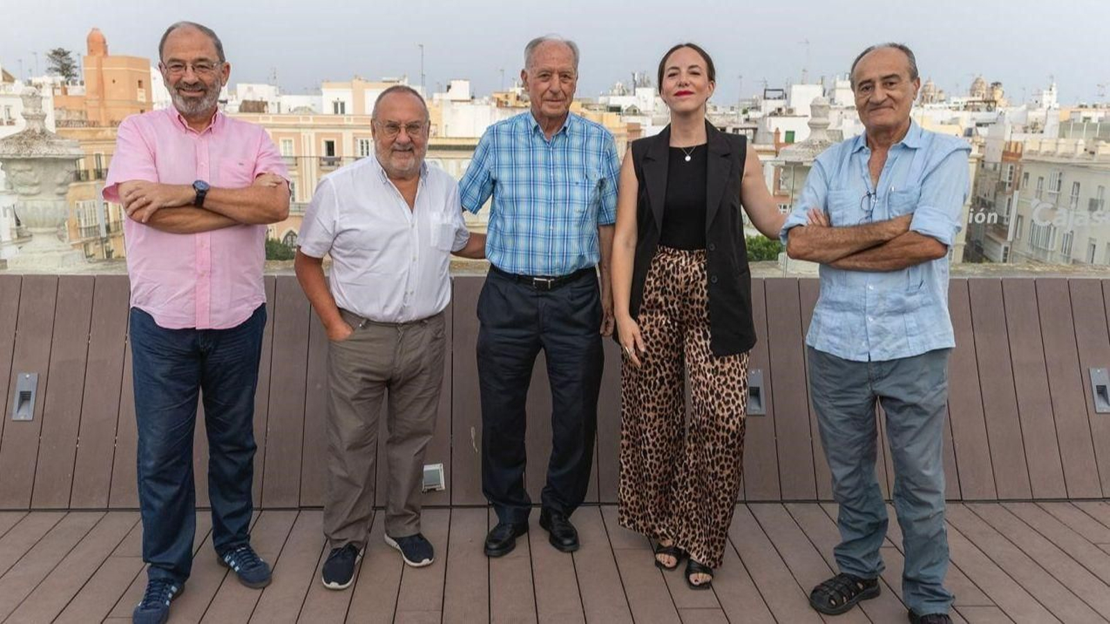 Fernando Santiago, Alfredo Relaño, Joaquín Sierra, Ana Julia Muñoz y Carlos Funcia, durante la celebración del ciclo ‘Diálogos en la azotea’.