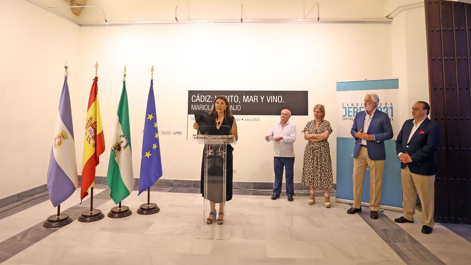 Imágenes de la exposición ‘Cádiz, viento, mar y vino’ de la artista Mariola Naranjo en los Claustros de Santo Domingo de Jerez