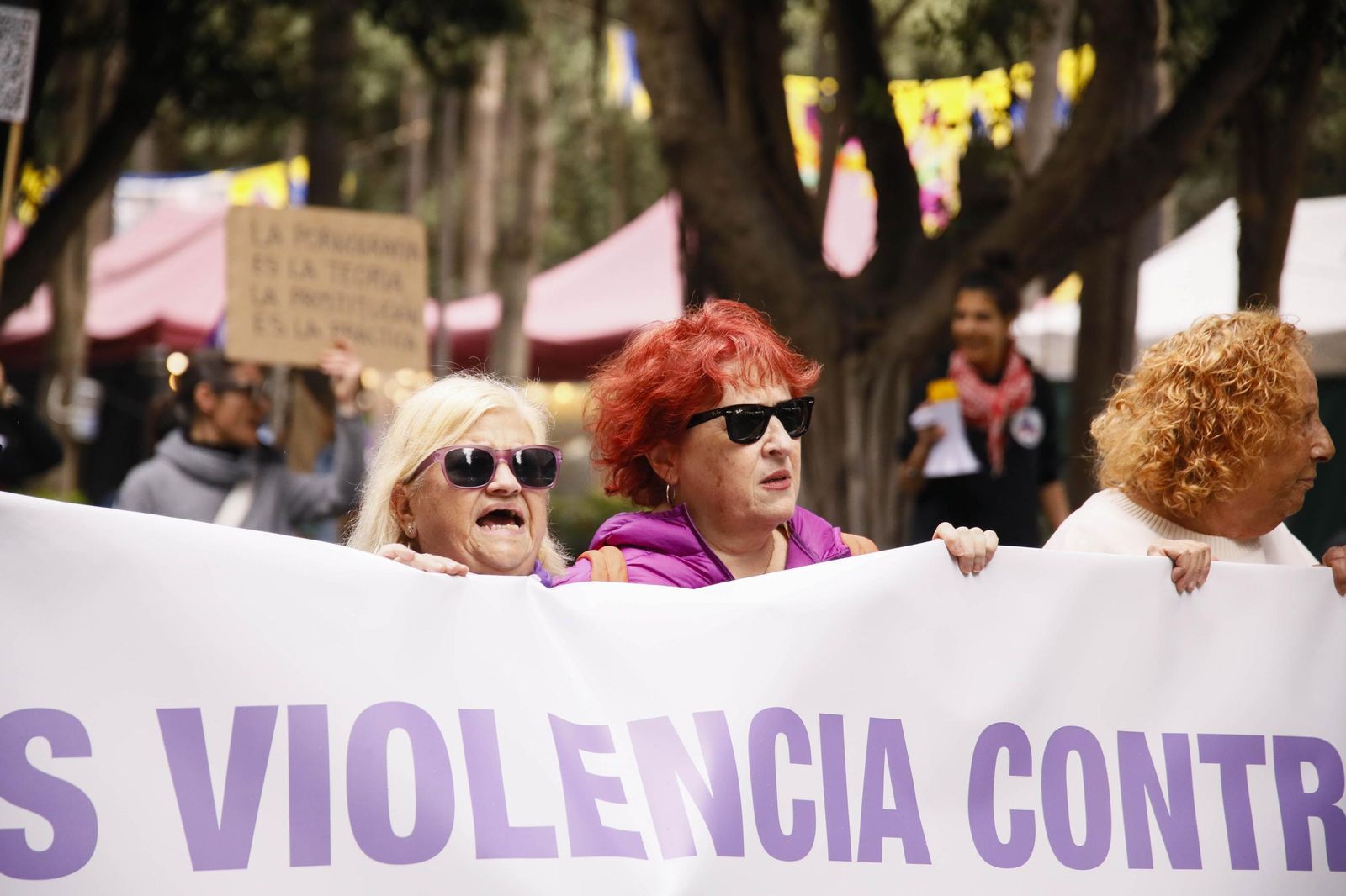 Las imágenes de la manifestación realizada por la Plataforma de Acción Feminista en Almería