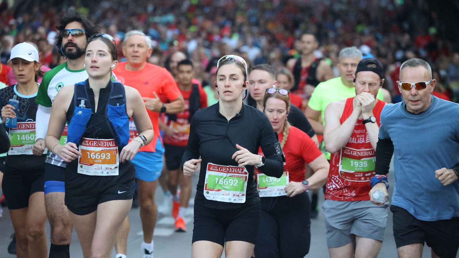 Las mejores fotos de la Maratón de Málaga 2024