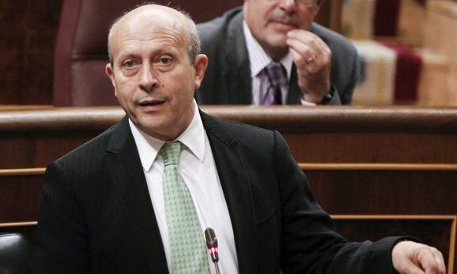 Wert pide "sacrificio" para que los que menos tienen puedan acceder a las becas Erasmus