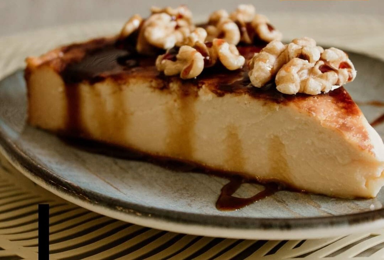 Tarta de queso con sirope y nueces de El Enreo