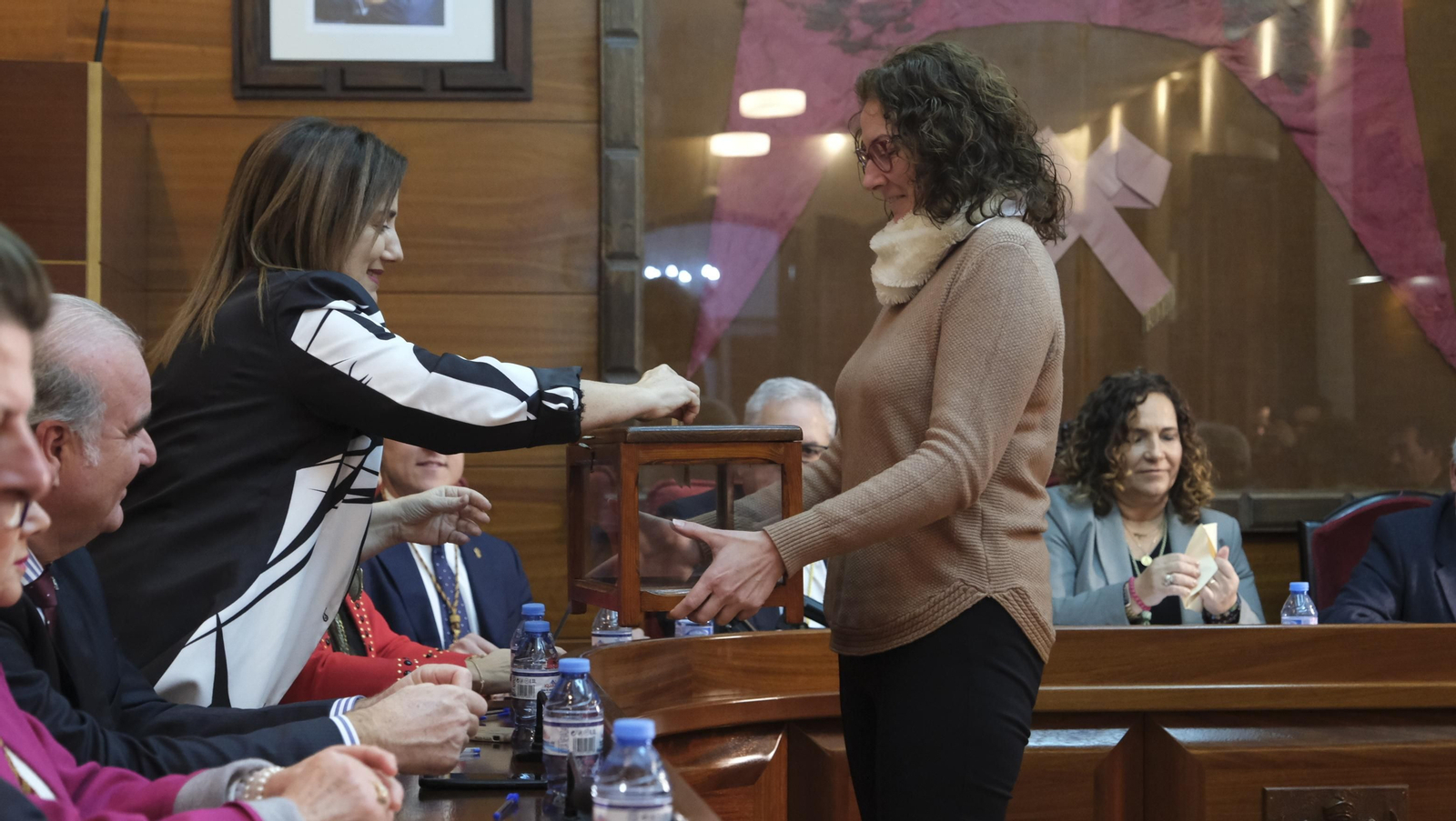 Imágenes de la investidura del nuevo Alcalde de Vera, Alfonso García Ramos