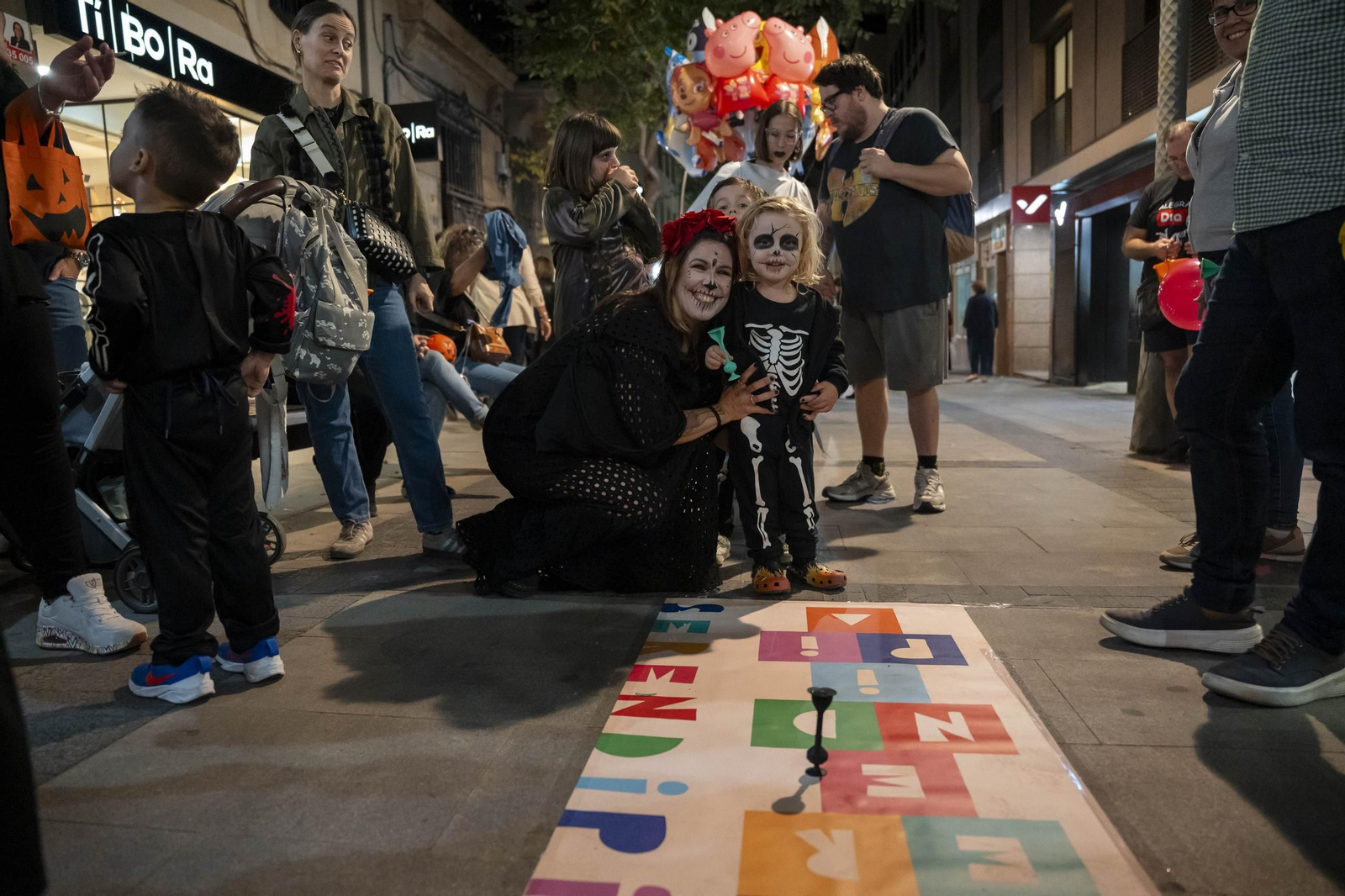 Las mejores imágenes de la noche en negro de Almería