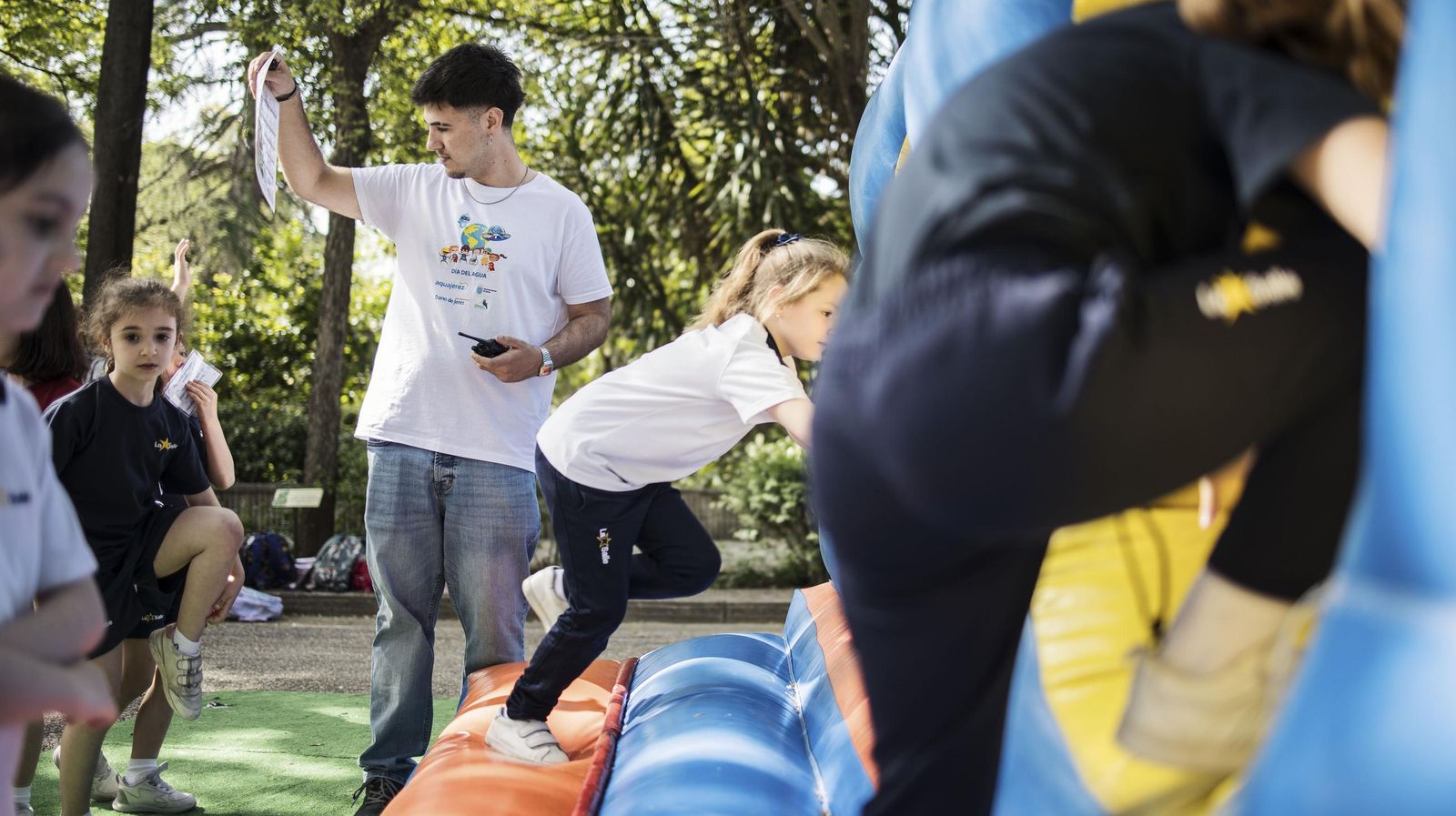 Escolares de Jerez celebran el Día Mundial del Agua en el Zoo