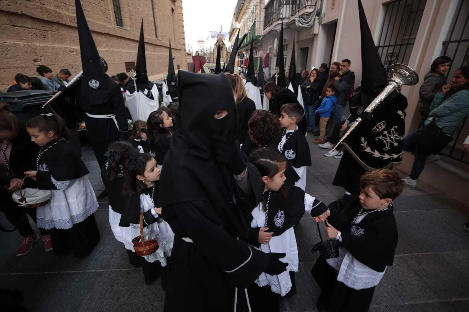 Las imágenes de la hermandad de la Soledad de la Semana Santa de San Fernando 2023