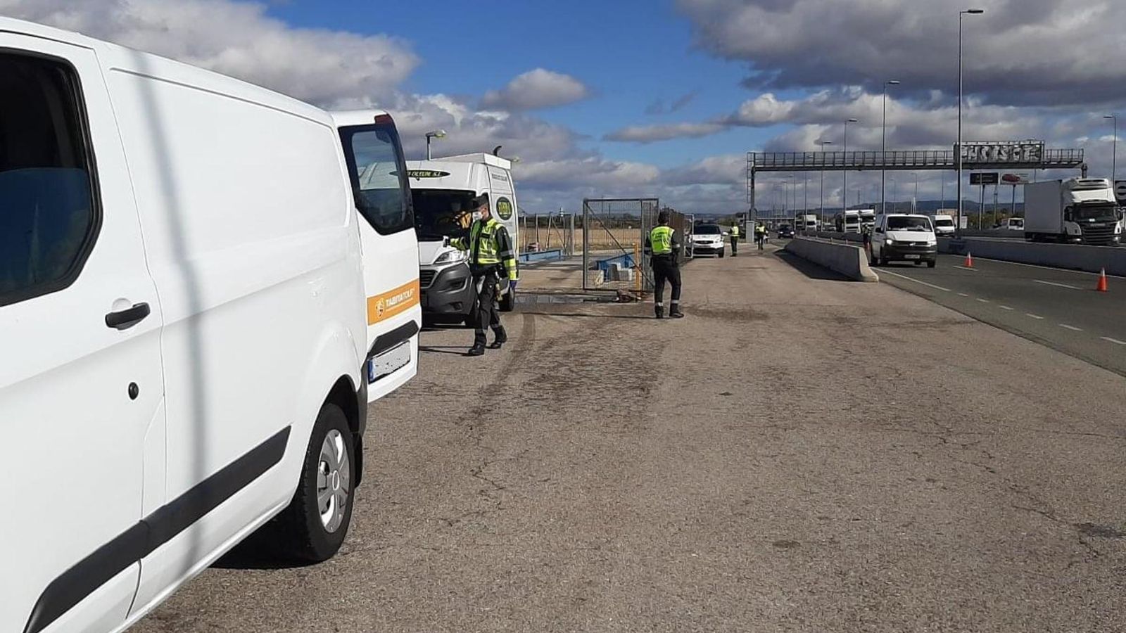 La revisión de la carga y su distribución también forma parte de esta campaña iniciada por la DGT.