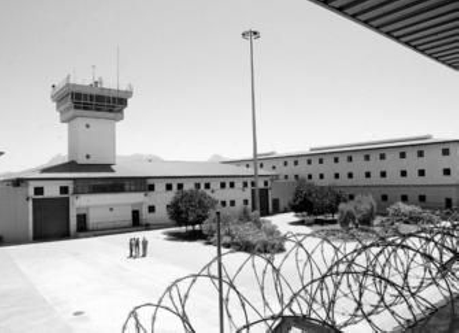 Roca, King y Del Valle, los presos más 'famosos' de una prisión como la de Albolote, la más masificada de Andalucía.