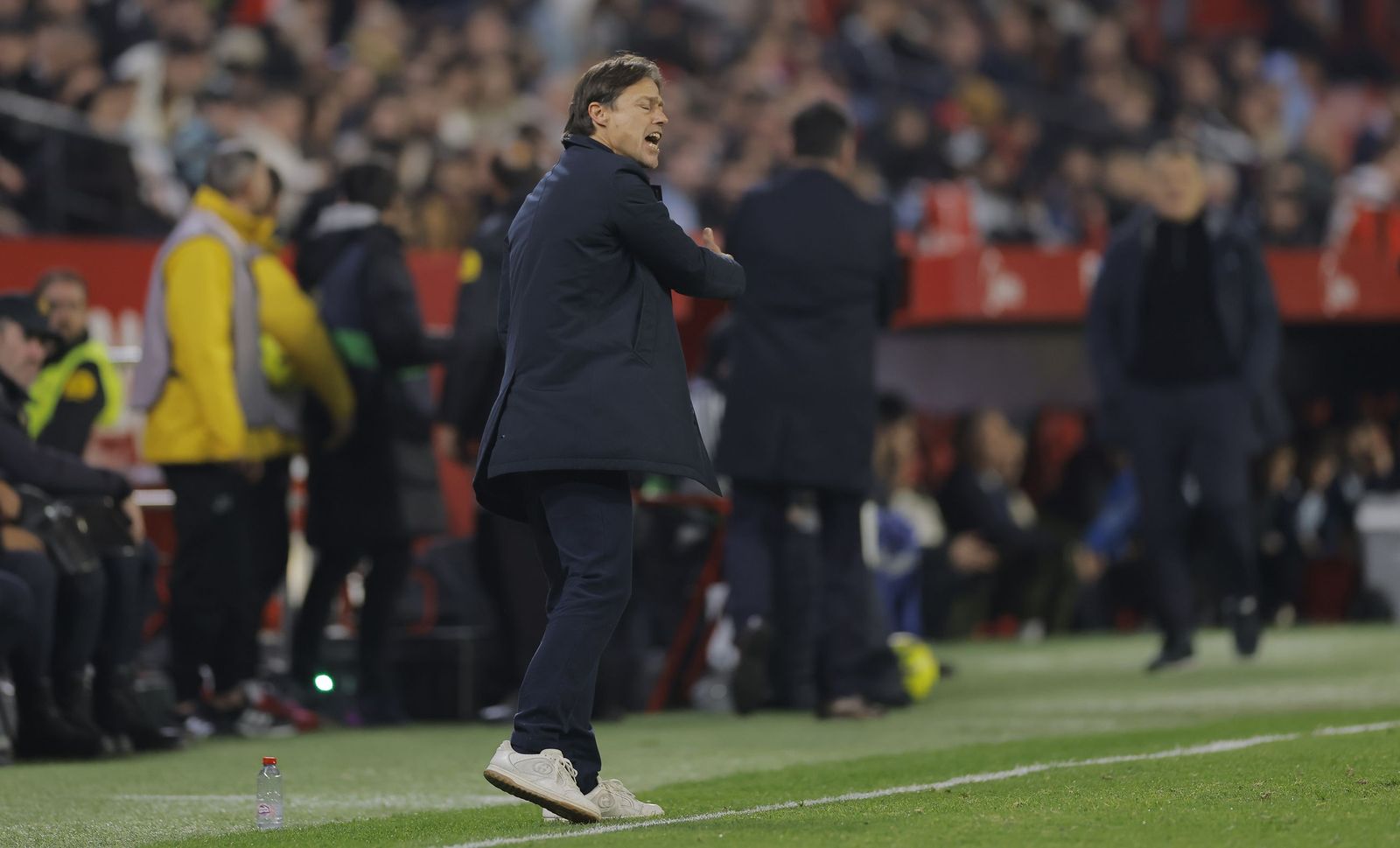 Almeyda les pide más ímpetu a sus futbolistas en el Sevilla-Celta.