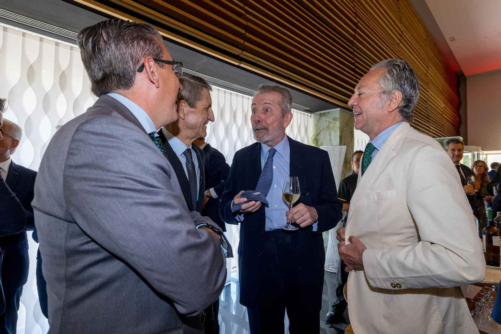 Las imágenes de la entrega del IX Premio Federico Joly a José Bohórquez Mora-Figueroa en Cádiz