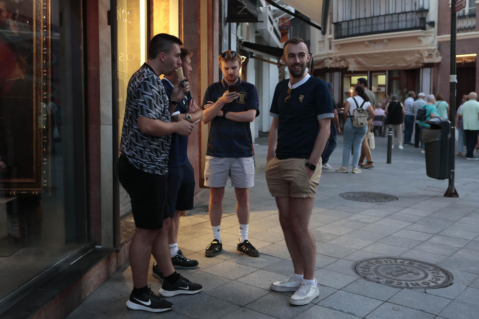 Aficionados escoceses en Sevilla