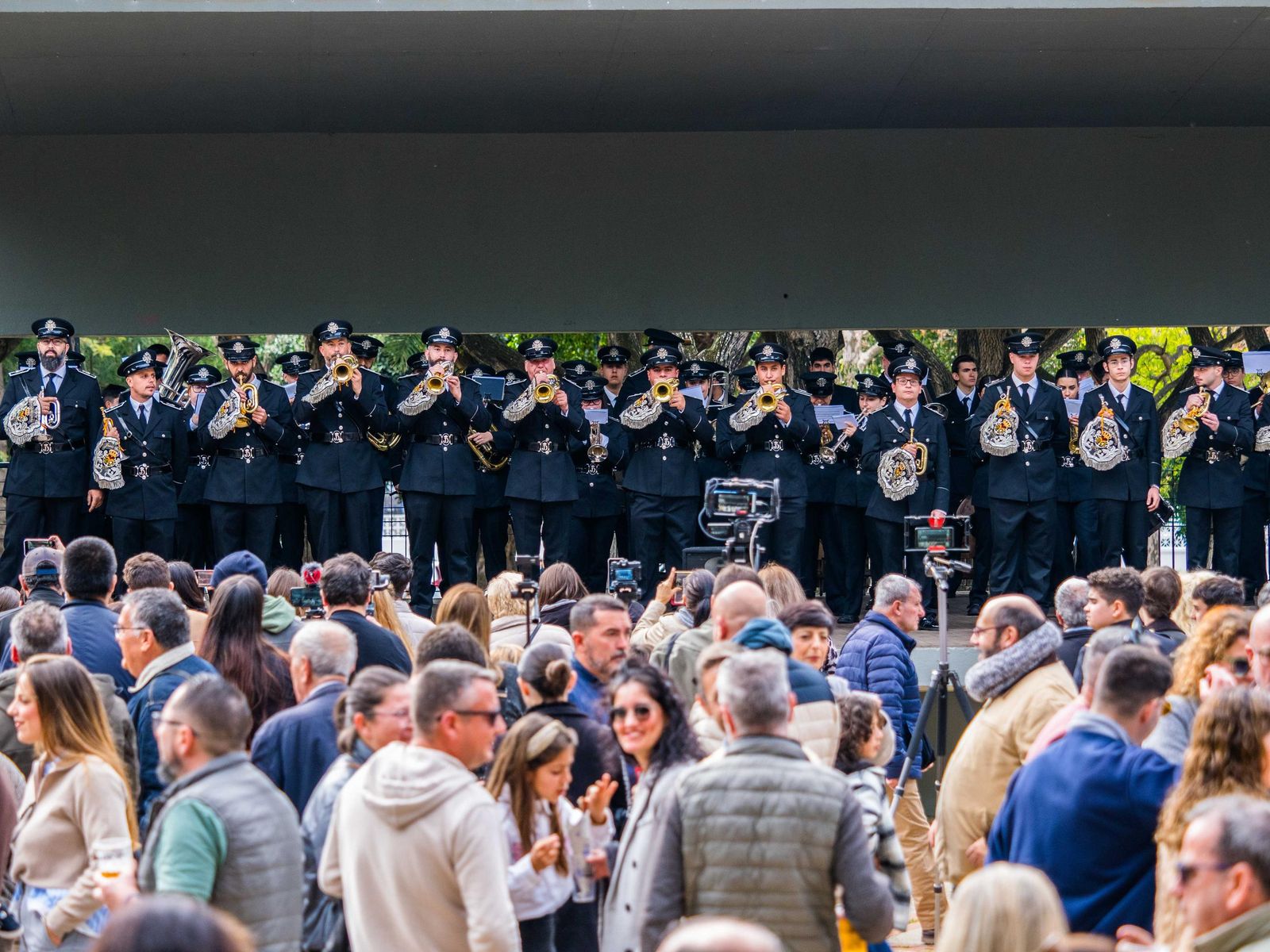 Sones cofrades en el Parque: celebrado el certamen de bandas de Nazareno en San Fernando