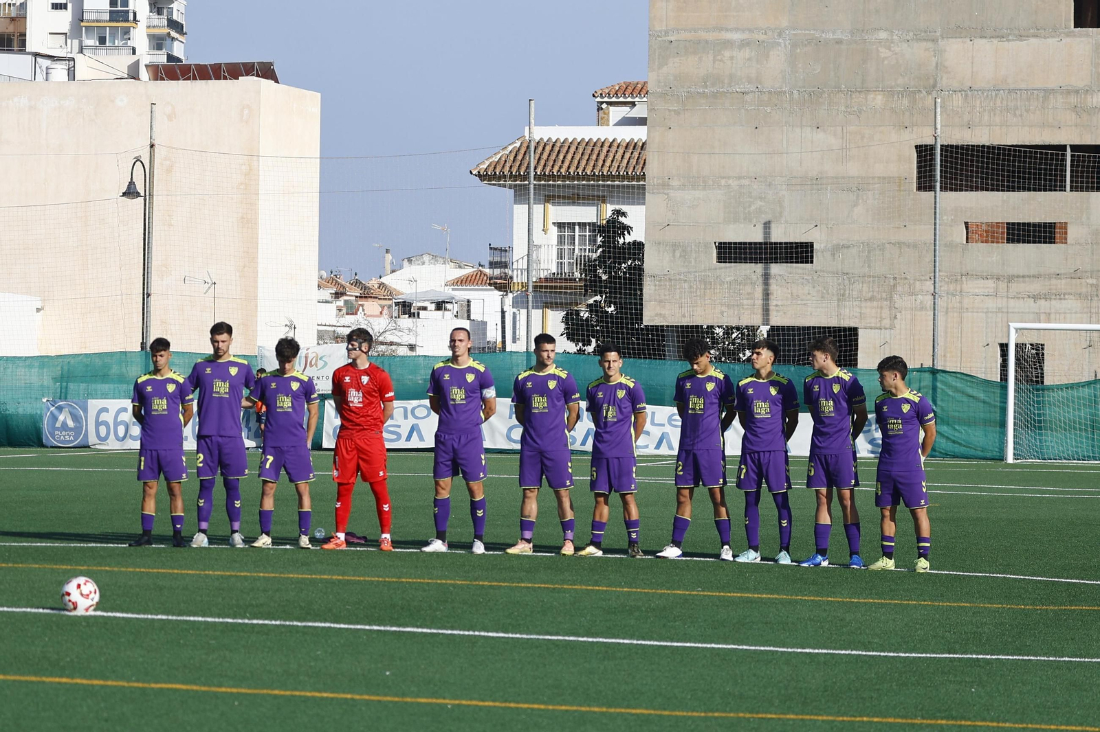 Loren, Chupete, Izan Merino, mucha afición... El Atlético Malagueño, apoyado en Mijas
