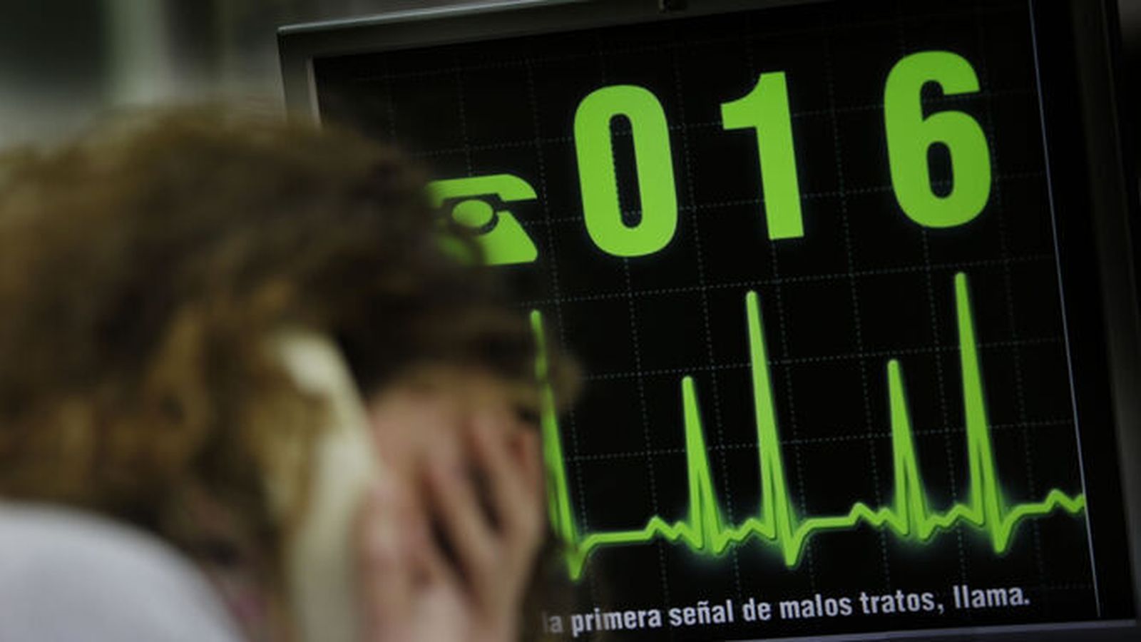 El teléfono de atención a las víctimas de violencia de género.