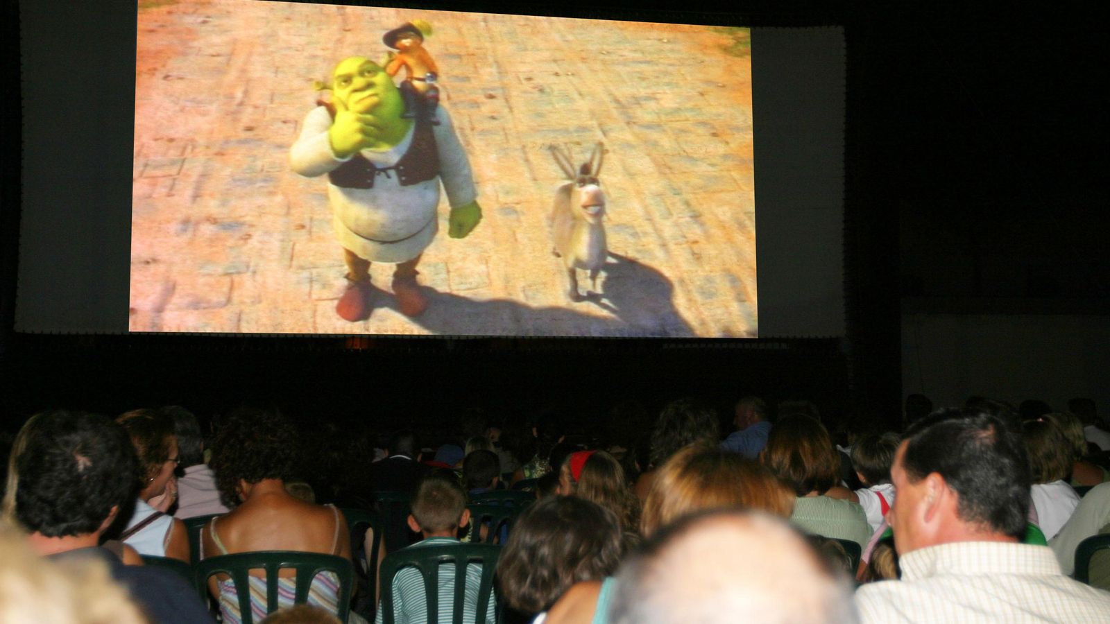 En el Distrito Norte se proyectan películas familiares.