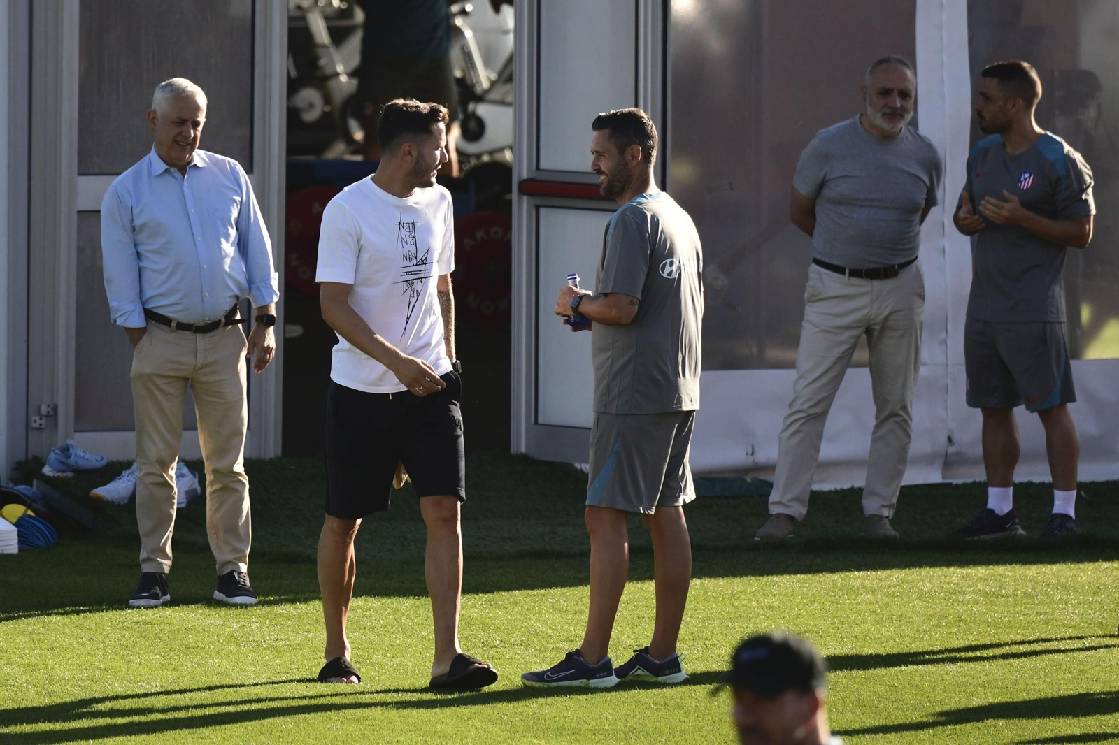 Las fotos del pobrísimo paso de Saúl Ñíguez por el Sevilla