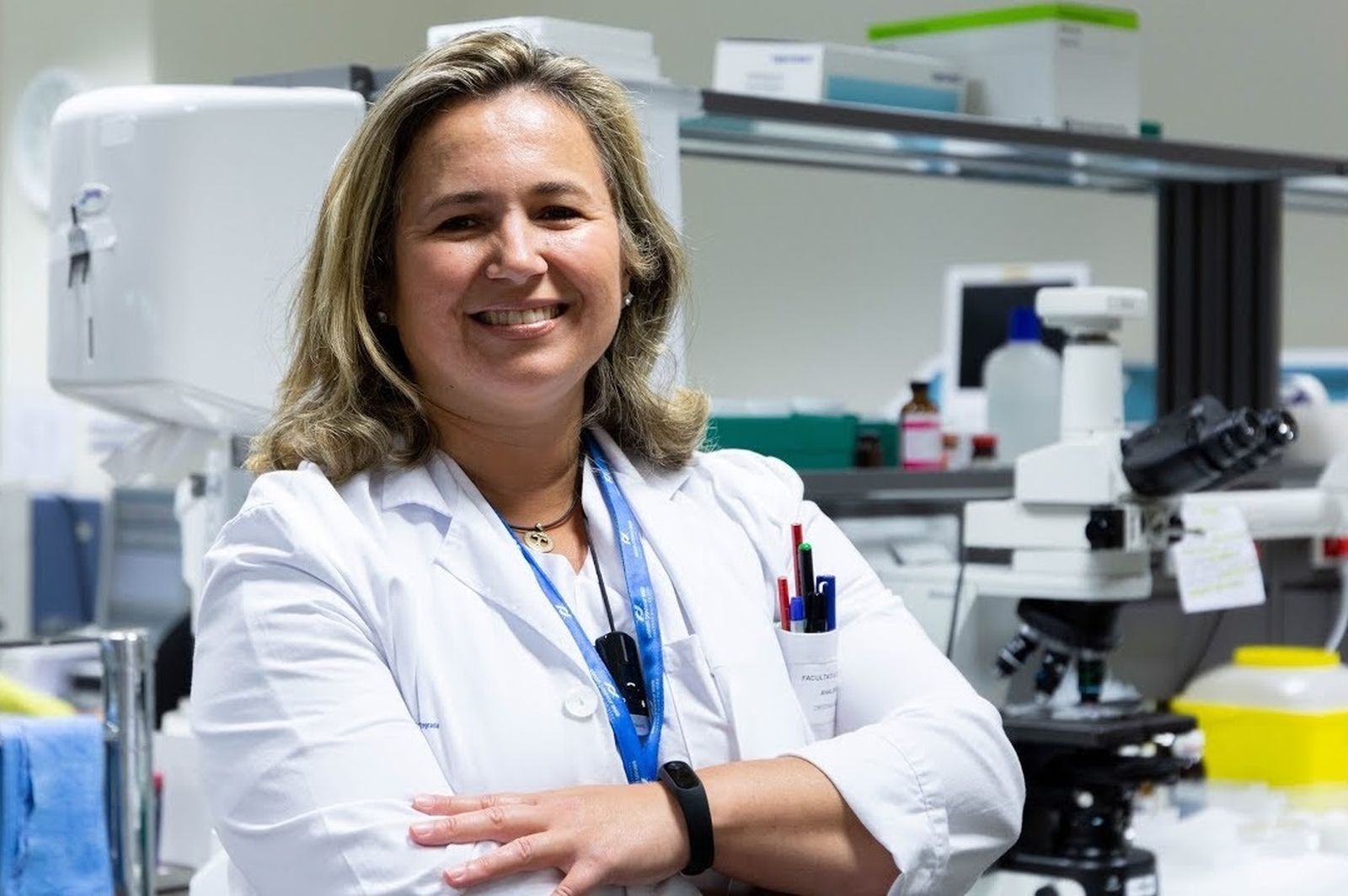 Cristina Regojo sobrevivió a la enfermedad, es médico y preside la Asociación Española contra la Meningitis.