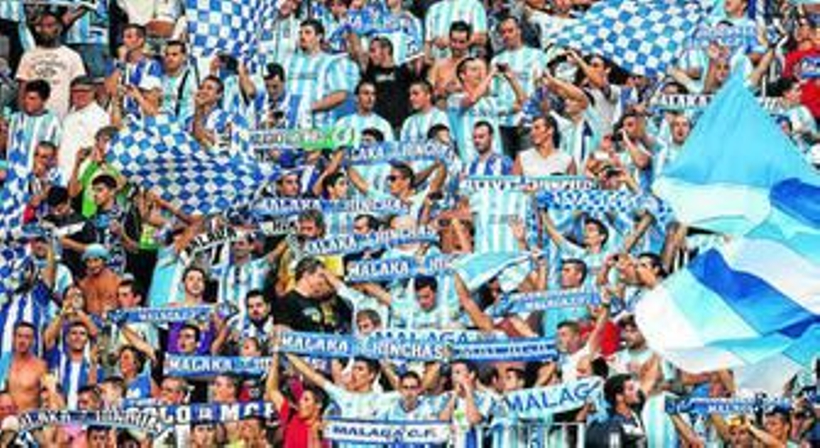 Aficionados en La Rosaleda en el encuentro frente al Panathinaikos.