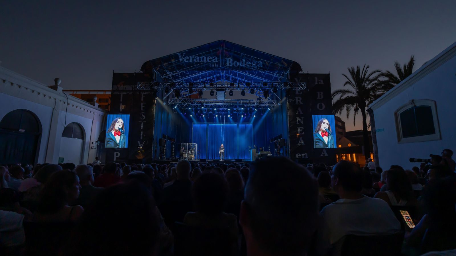 Luz Casal ilumina 'Tío Pepe Festival' con 'Las ventanas de mi alma'