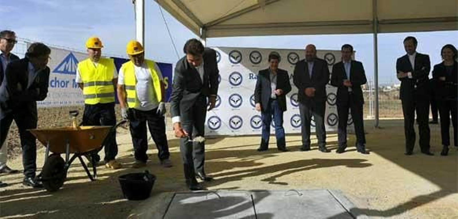 Colocada la primera piedra de la Rafa Nadal Academy by Movistar