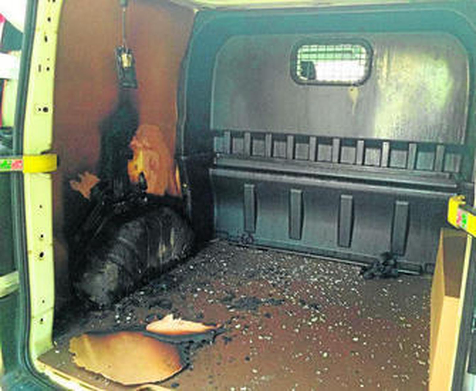 El interior de la furgoneta.