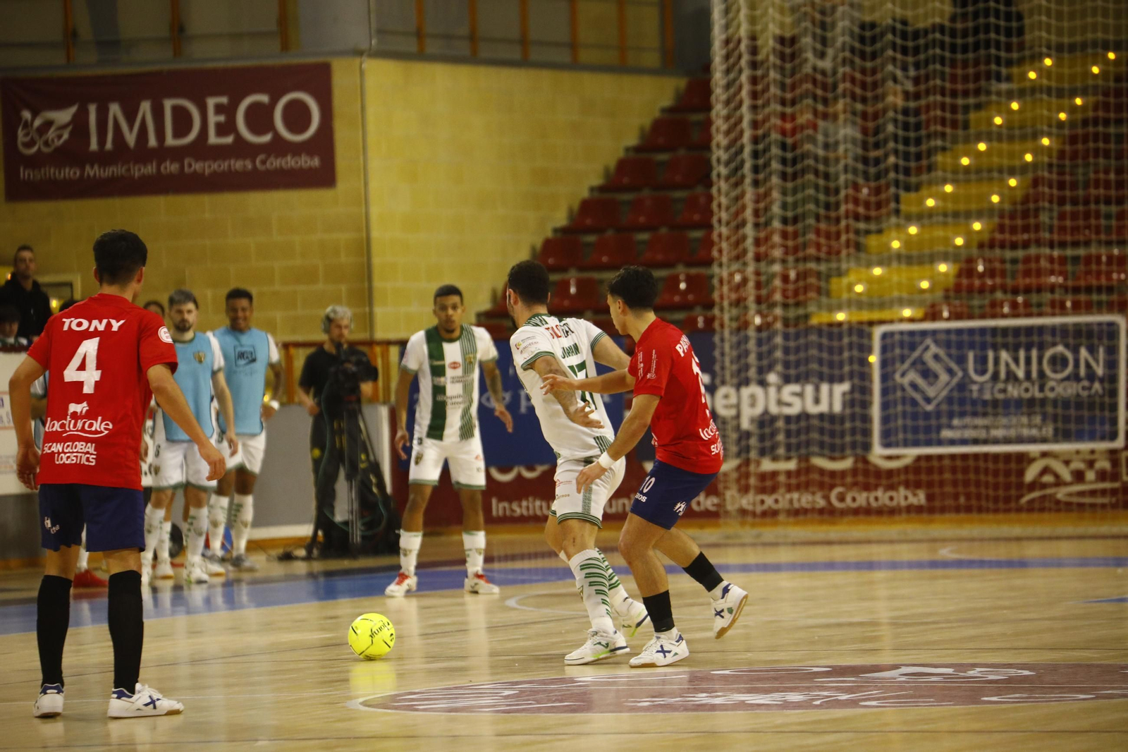Las mejores fotos del Córdoba Futsal - Osasuna Magna en Vista Alegre