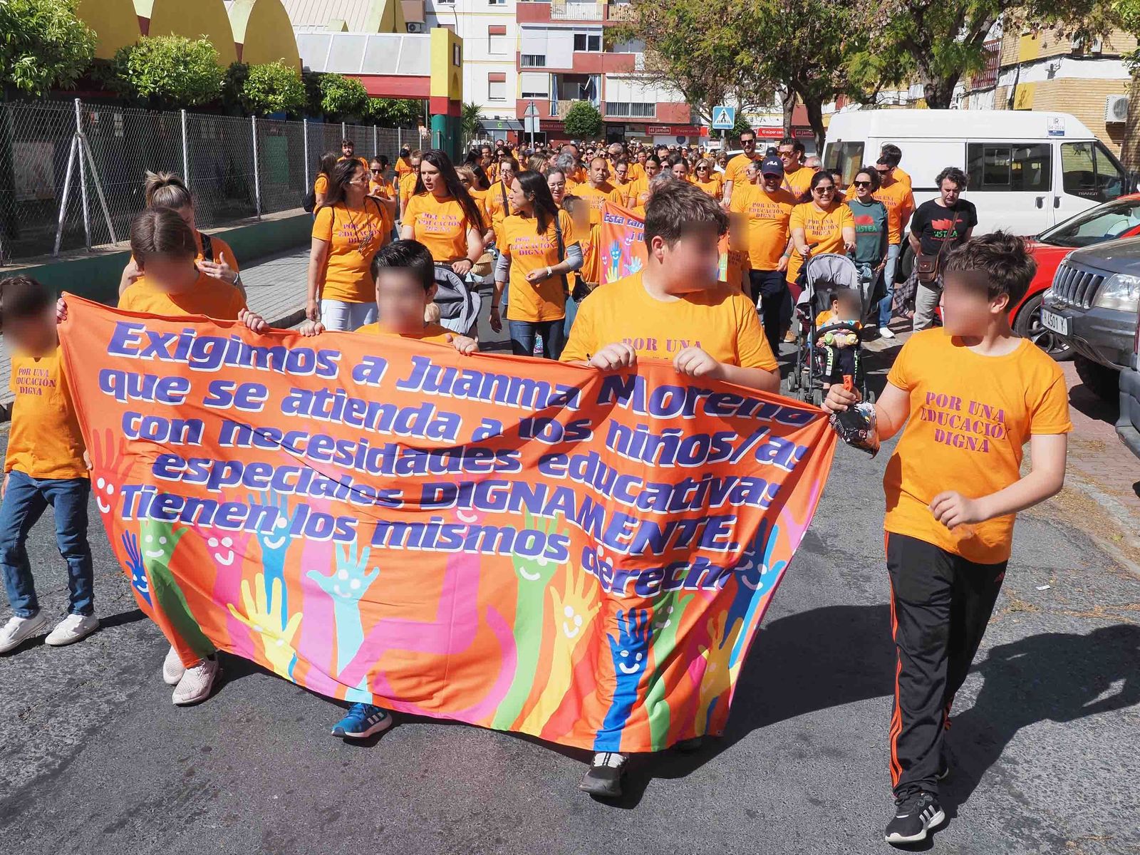 Un momento de la marcha por las calles de Ayamonte