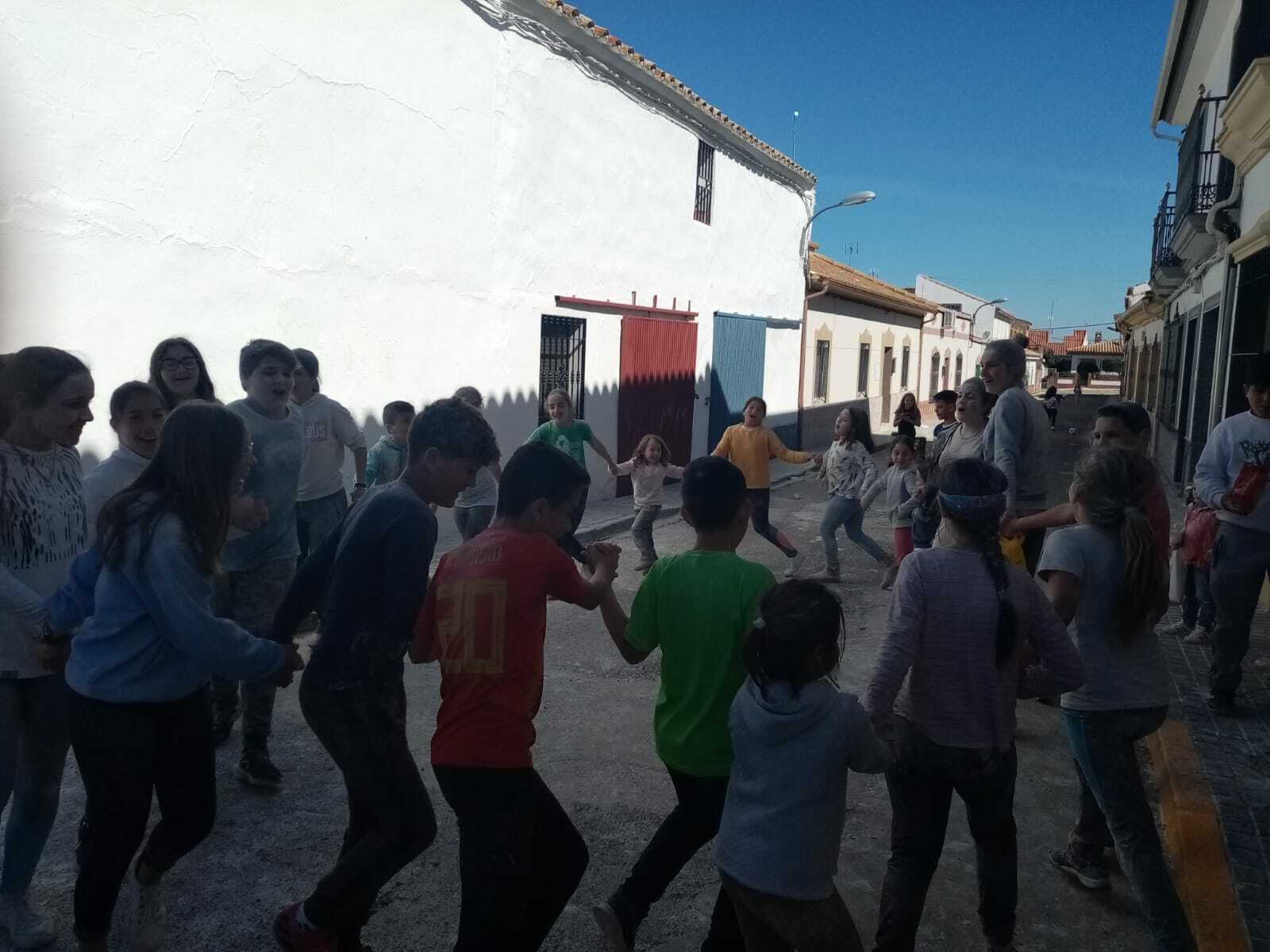 La batalla de la harina de Ochavillo del Río, en fotos