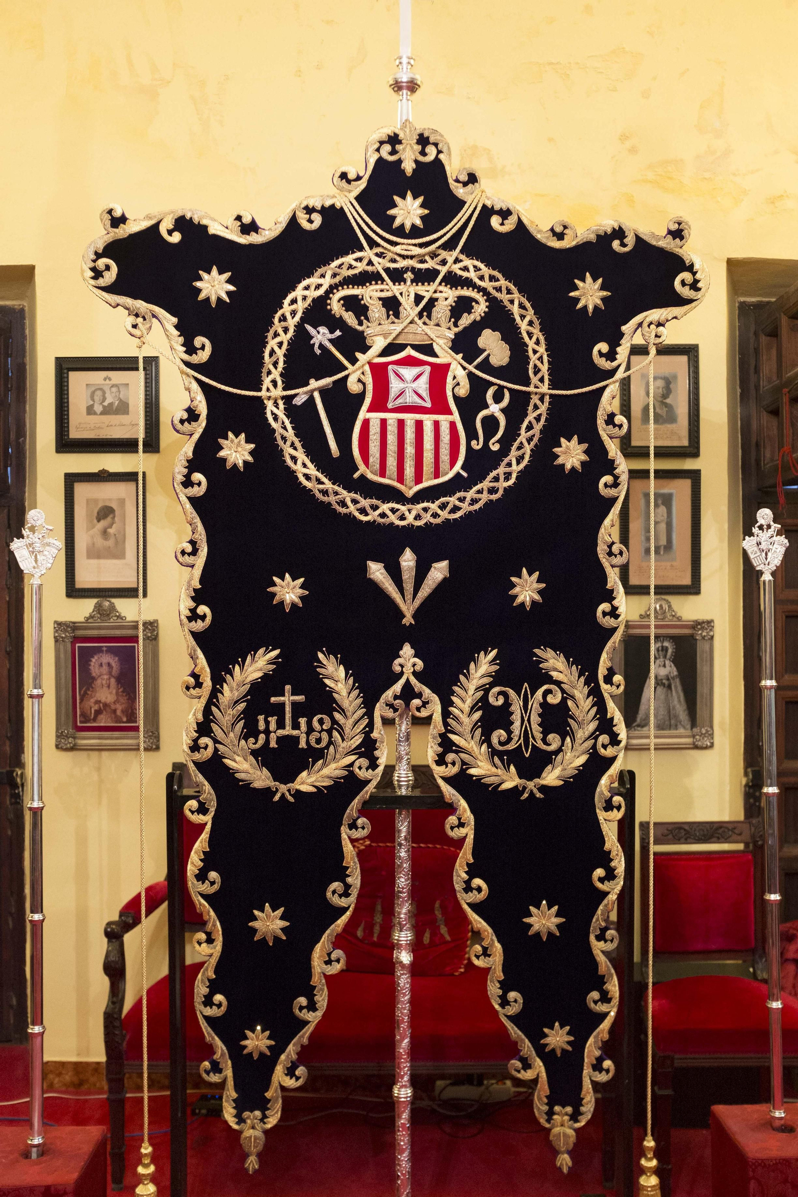 Estandarte del VIII Centenario.