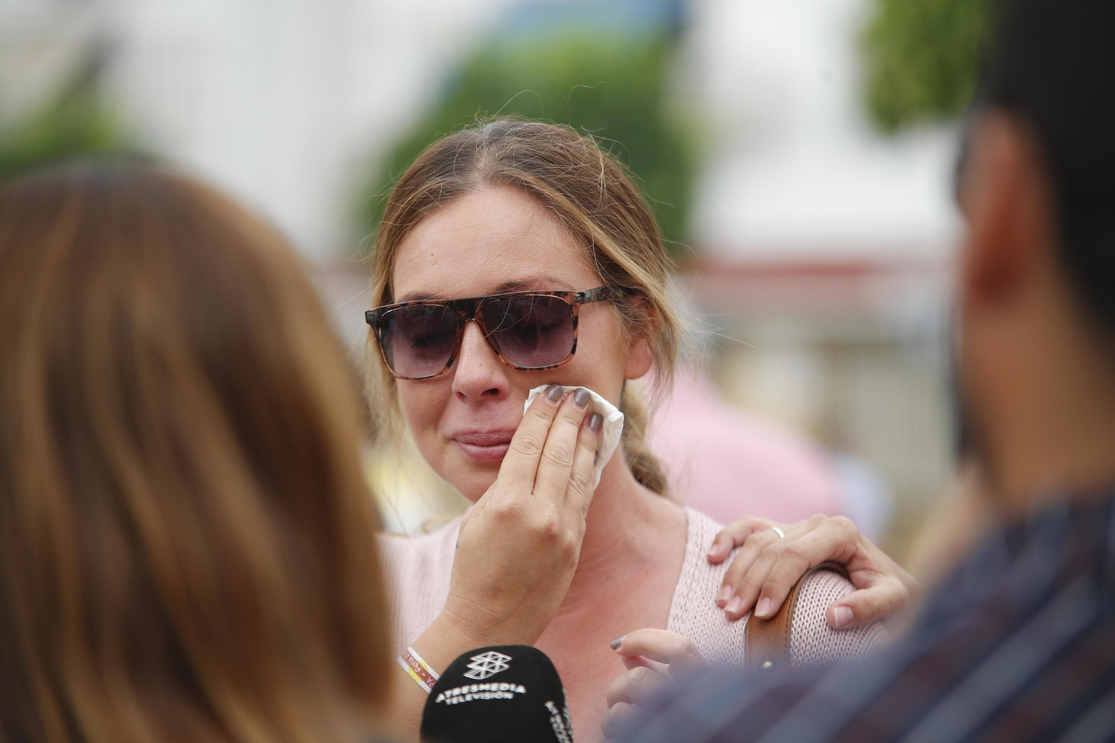 Concentración en Pilas tras la muerte de una vecina en Francia