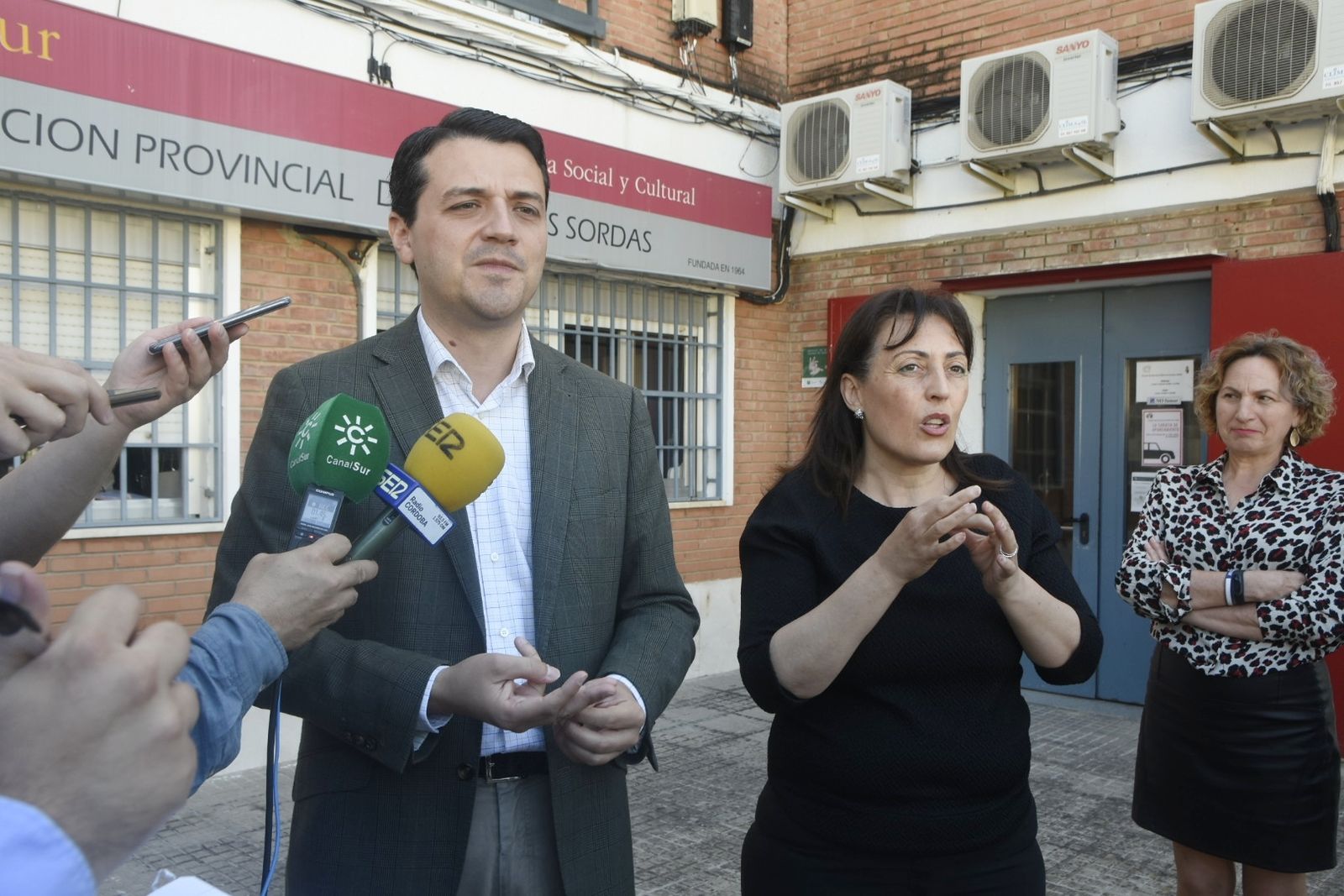 José María Bellido, con la Asociación de Personas Sordas