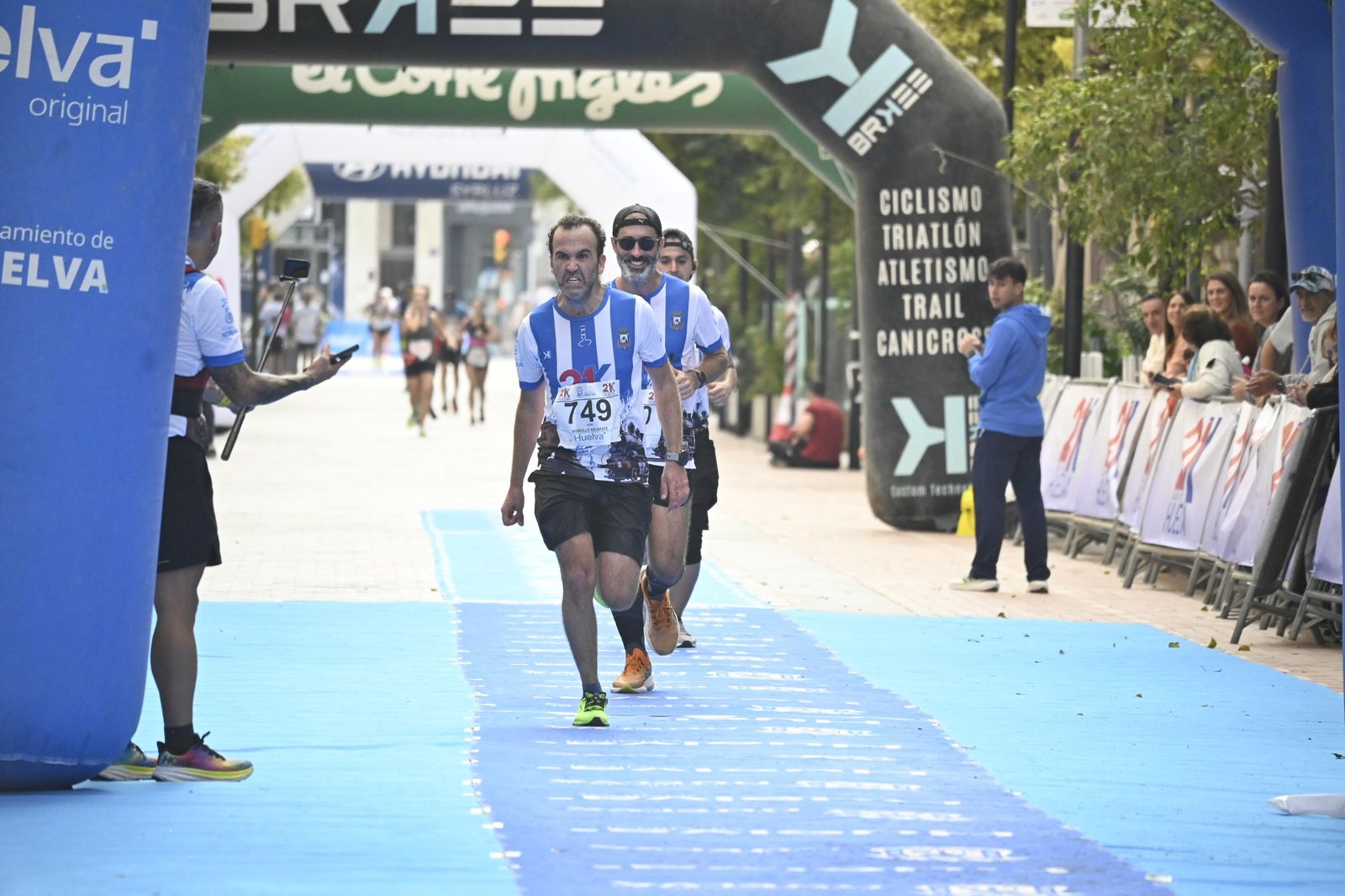 Imágenes de la Carrera 21K en Huelva