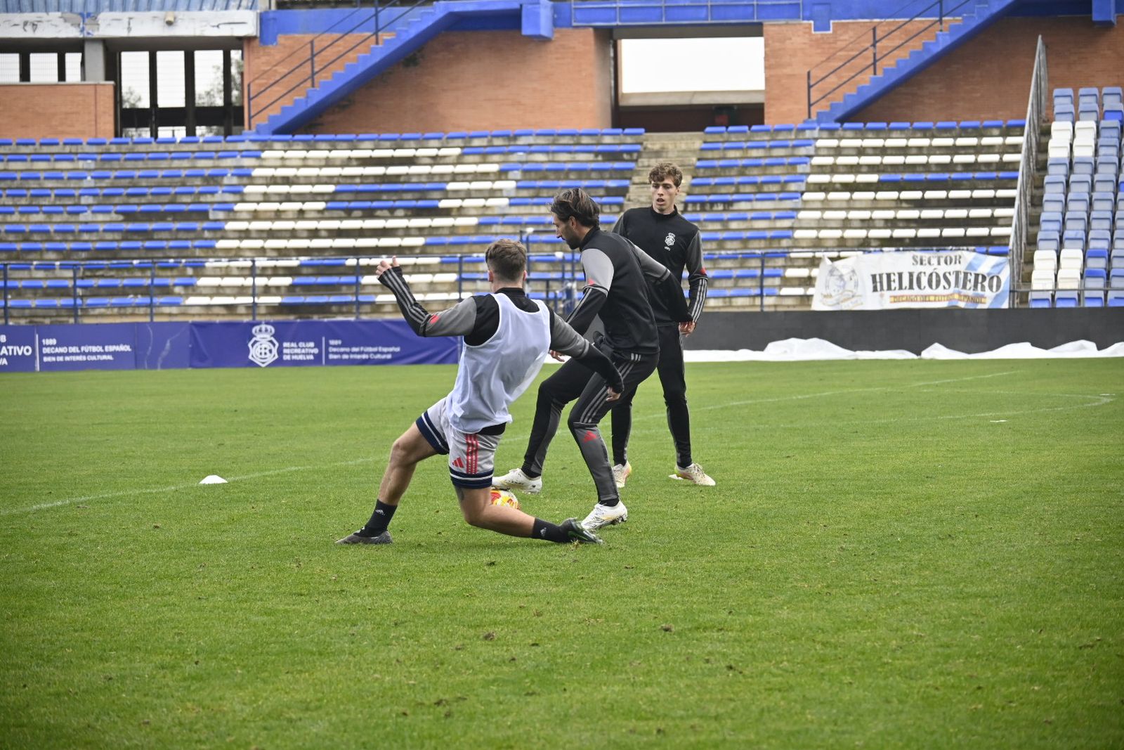 Las fotografías del entrenamiento del Recre en el Nuevo Colombino