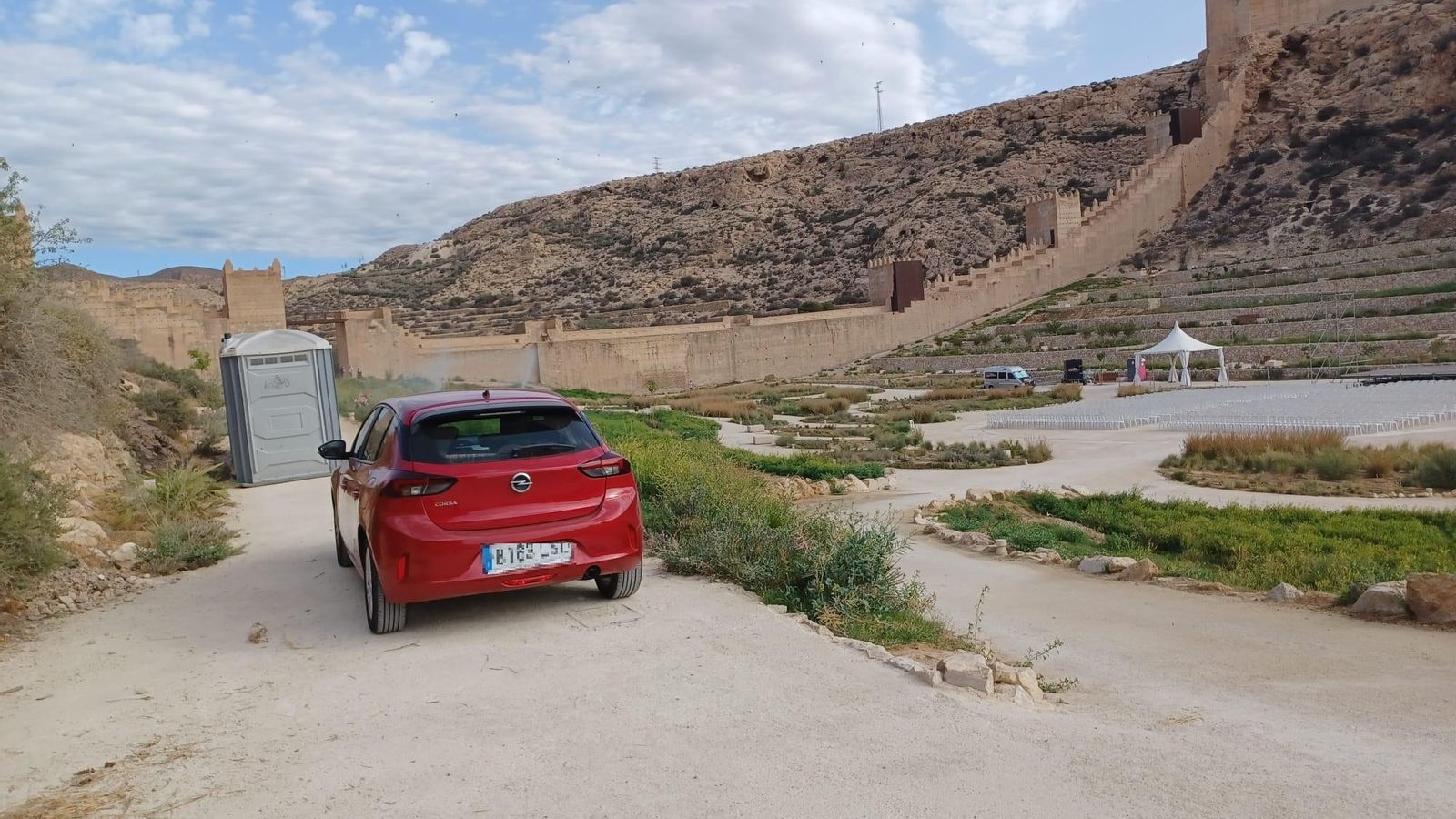 El parque en el que se celebrarán los conciertos está a 60 metros de los animales