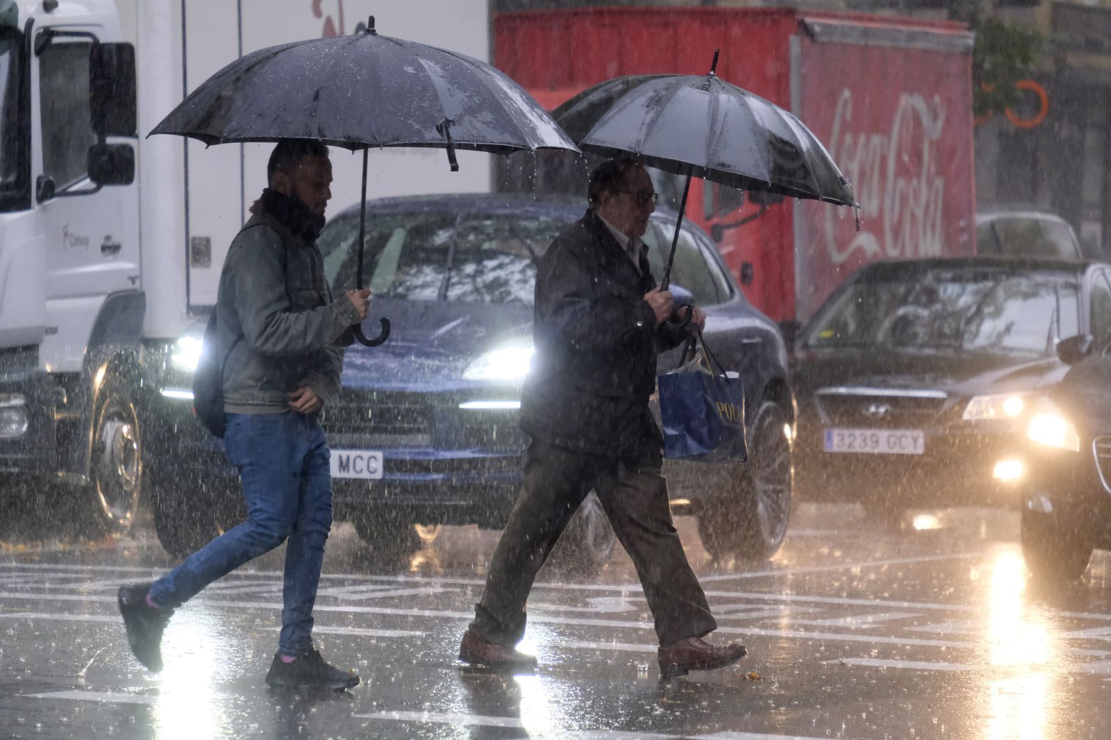 Las imágenes de la tromba de agua que ha caído en Córdoba este viernes