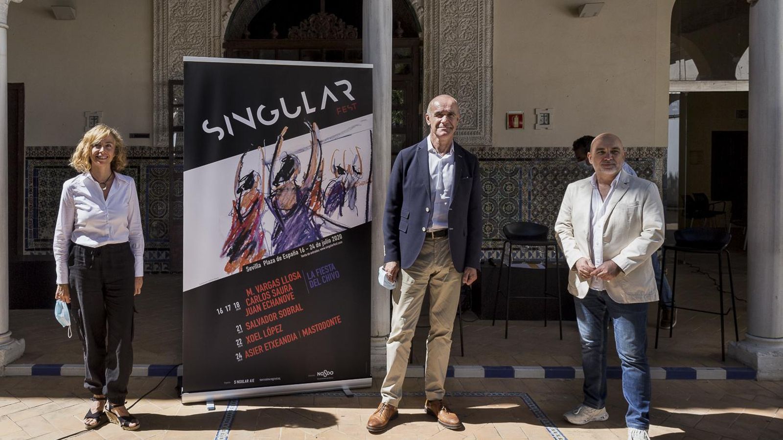 La directora general de Cultura, Isabel Ojeda, acompañó a Muñoz y Toledo en la presentación en Santa Clara.¡