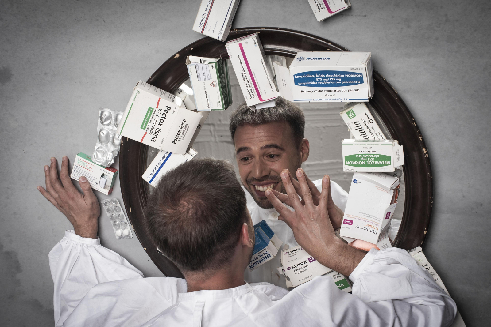 El actor Selu Nieto, en una imagen de estudio de 'Soledad (vida y obra de mi abuela)'