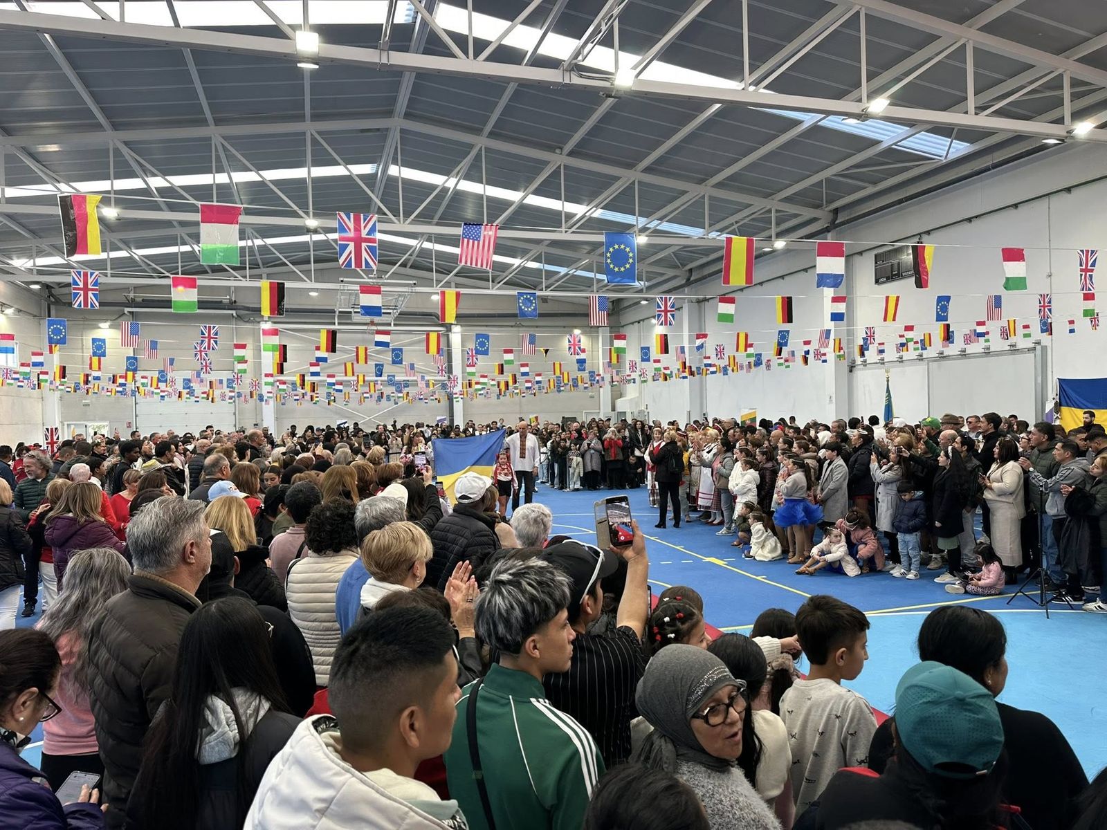 El Festival de Las Naciones muestra la diversidad de 18 países en Huércal Overa