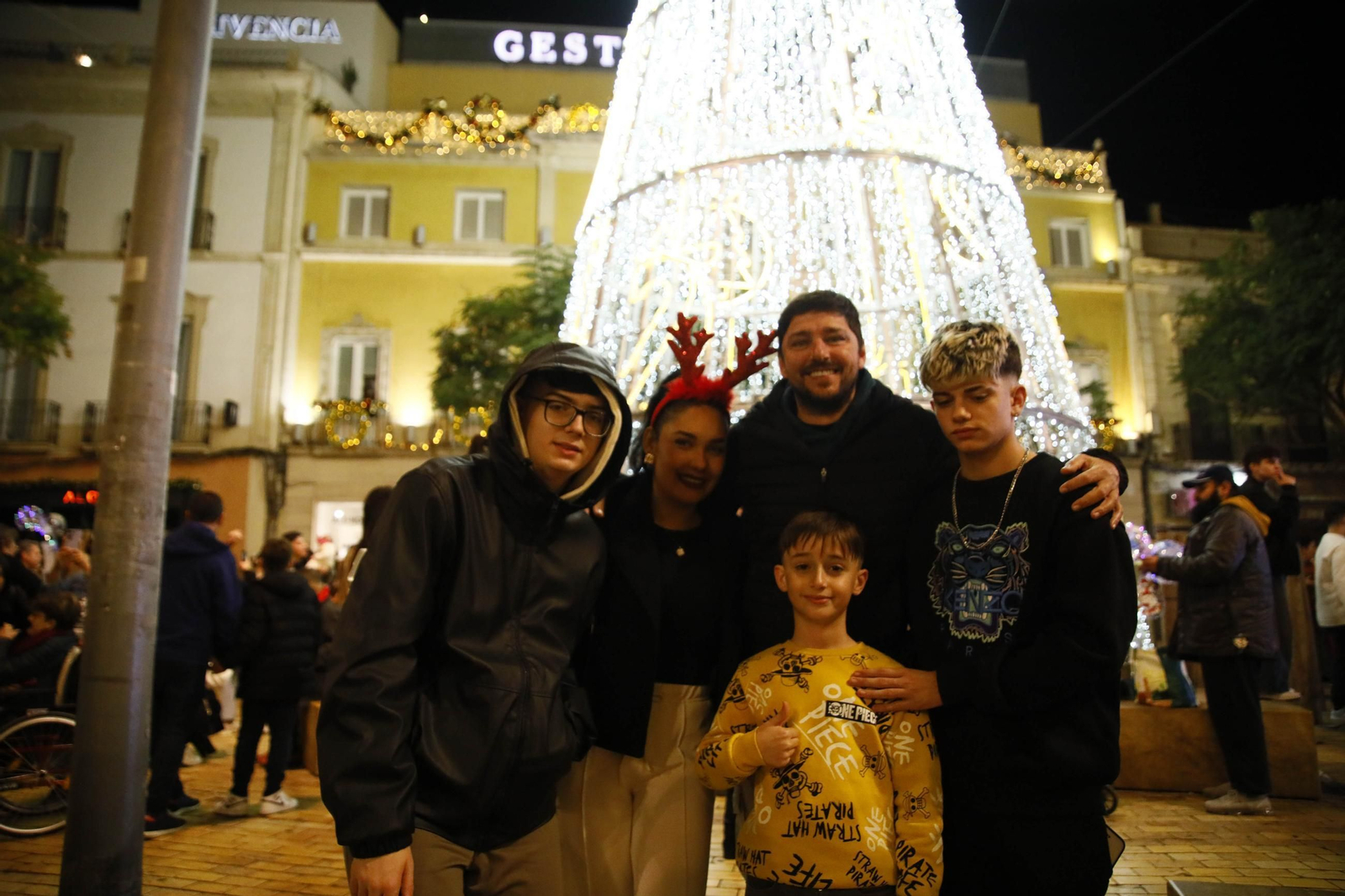 Las mejores imágenes del encendido navideño en Almería