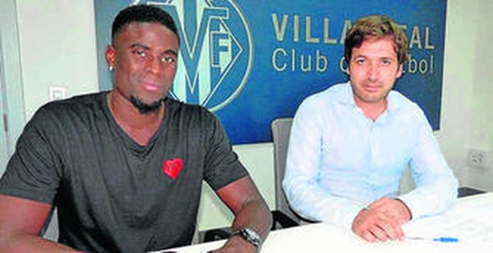 El presidente, Ángel Haro, junto al director deportivo, Miguel Torrecilla.