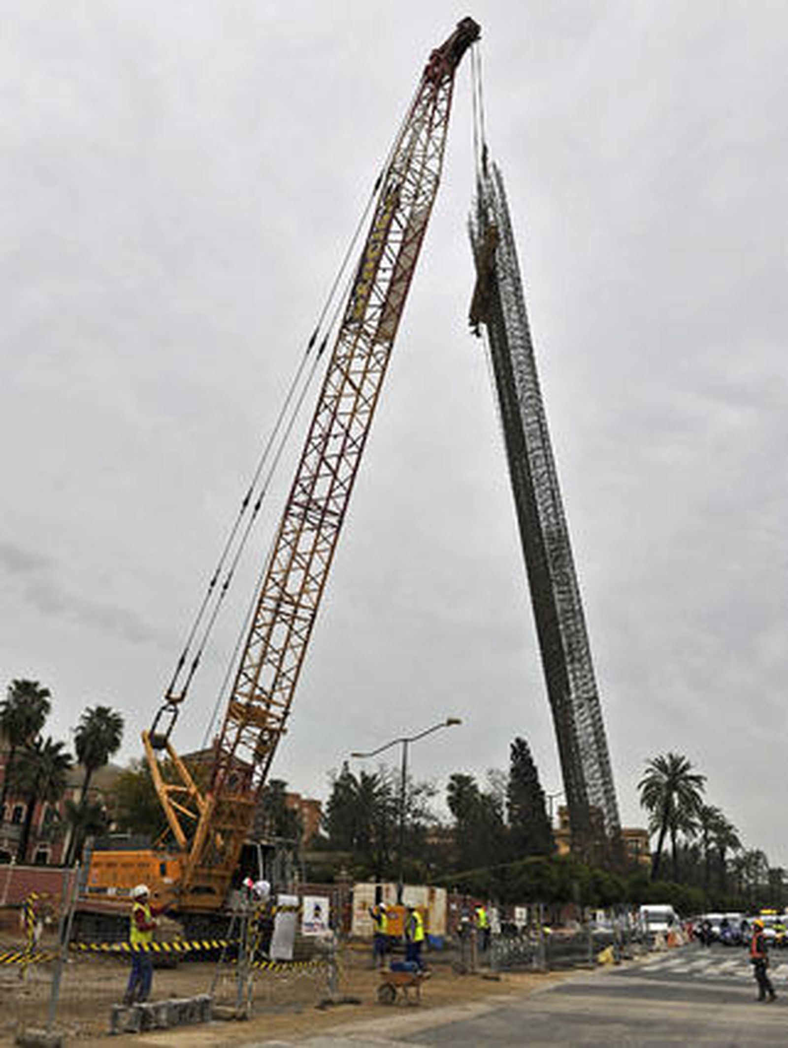 Estados de la obras para el paso soterrado entre La Palmera y Cardenal Bueno Monreal.

Foto: Juan Carlos Vázquez