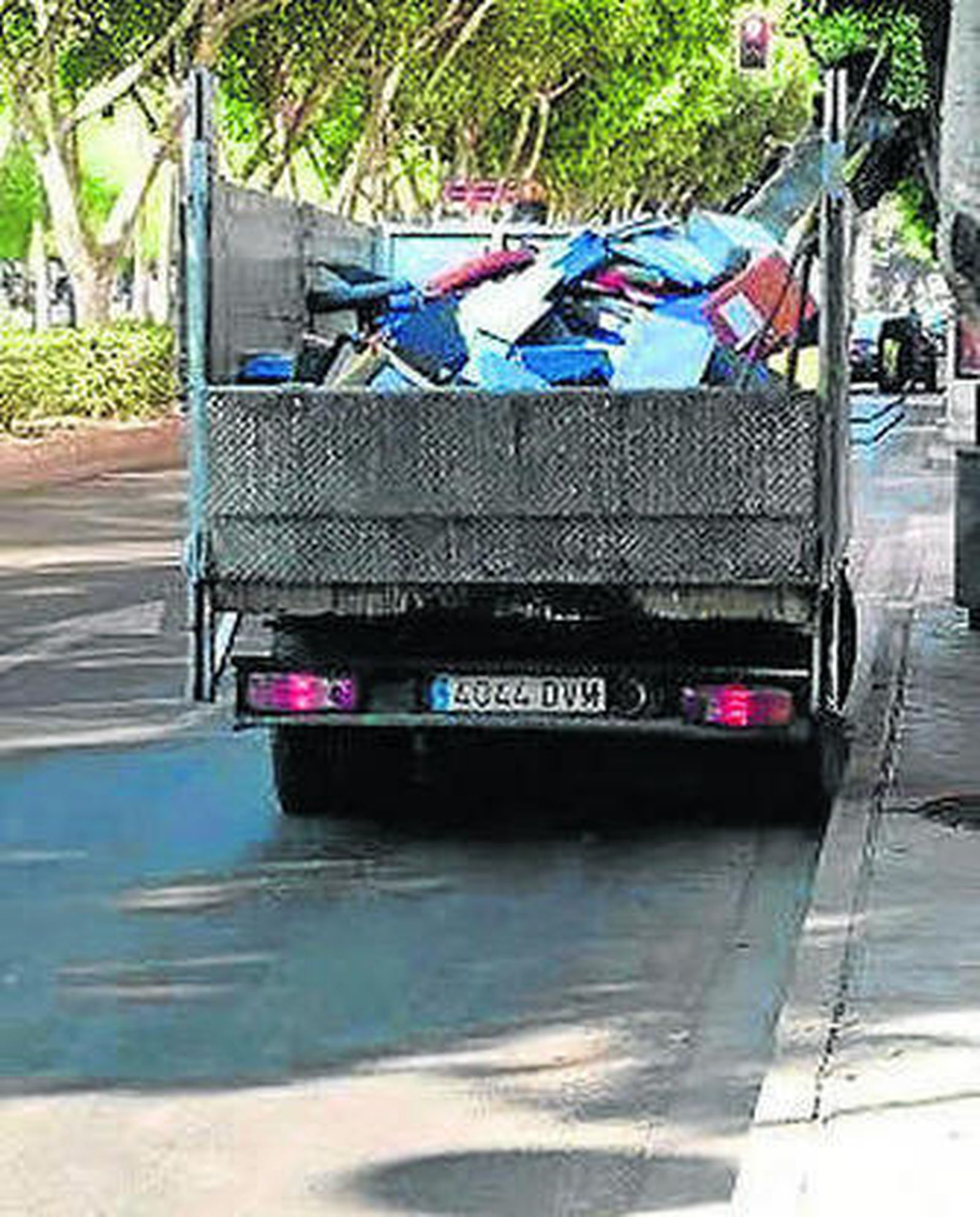 Camión con los documentos.