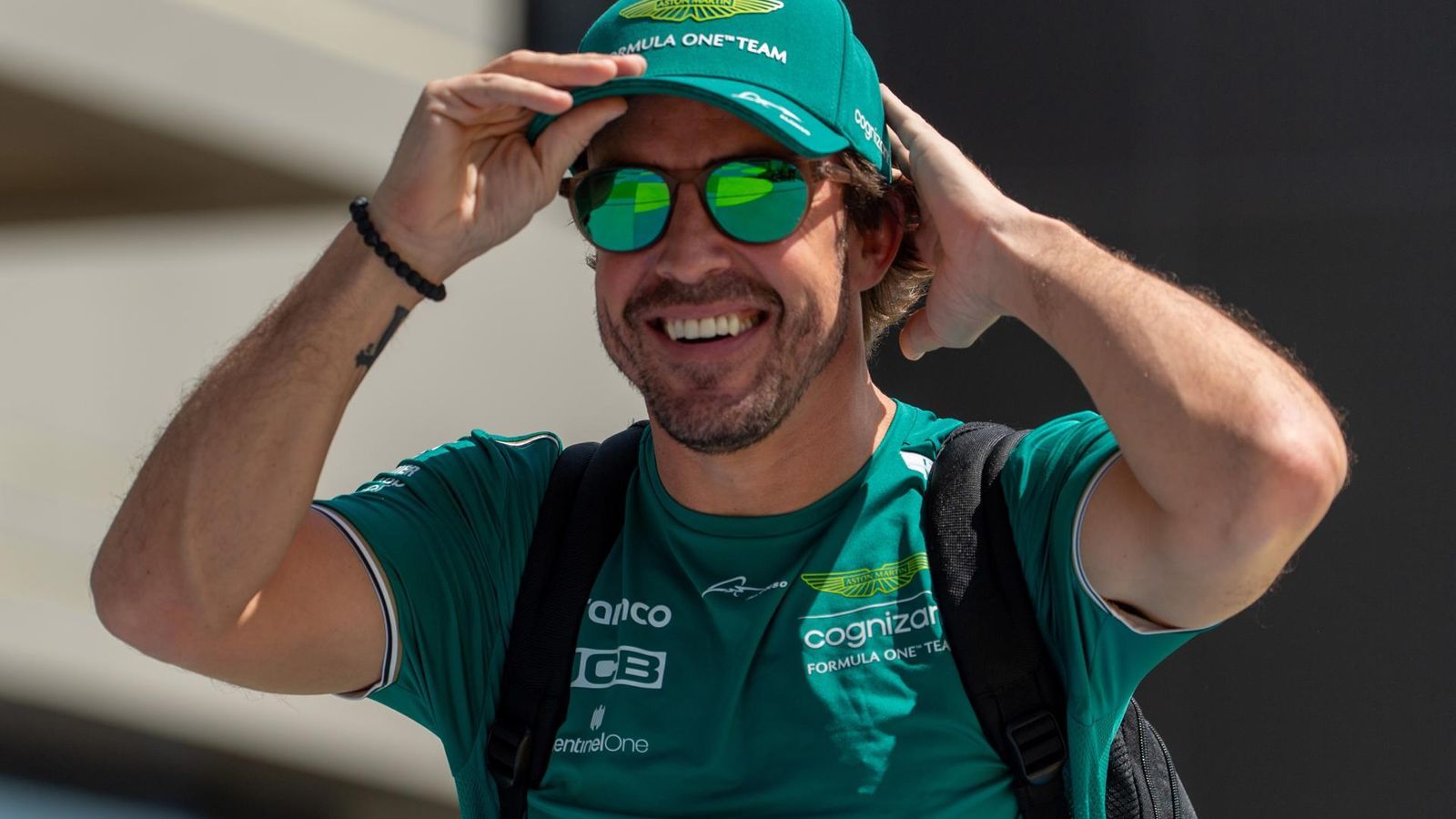 Fernando Alonso, sonriente en el circuito de Melbourne.